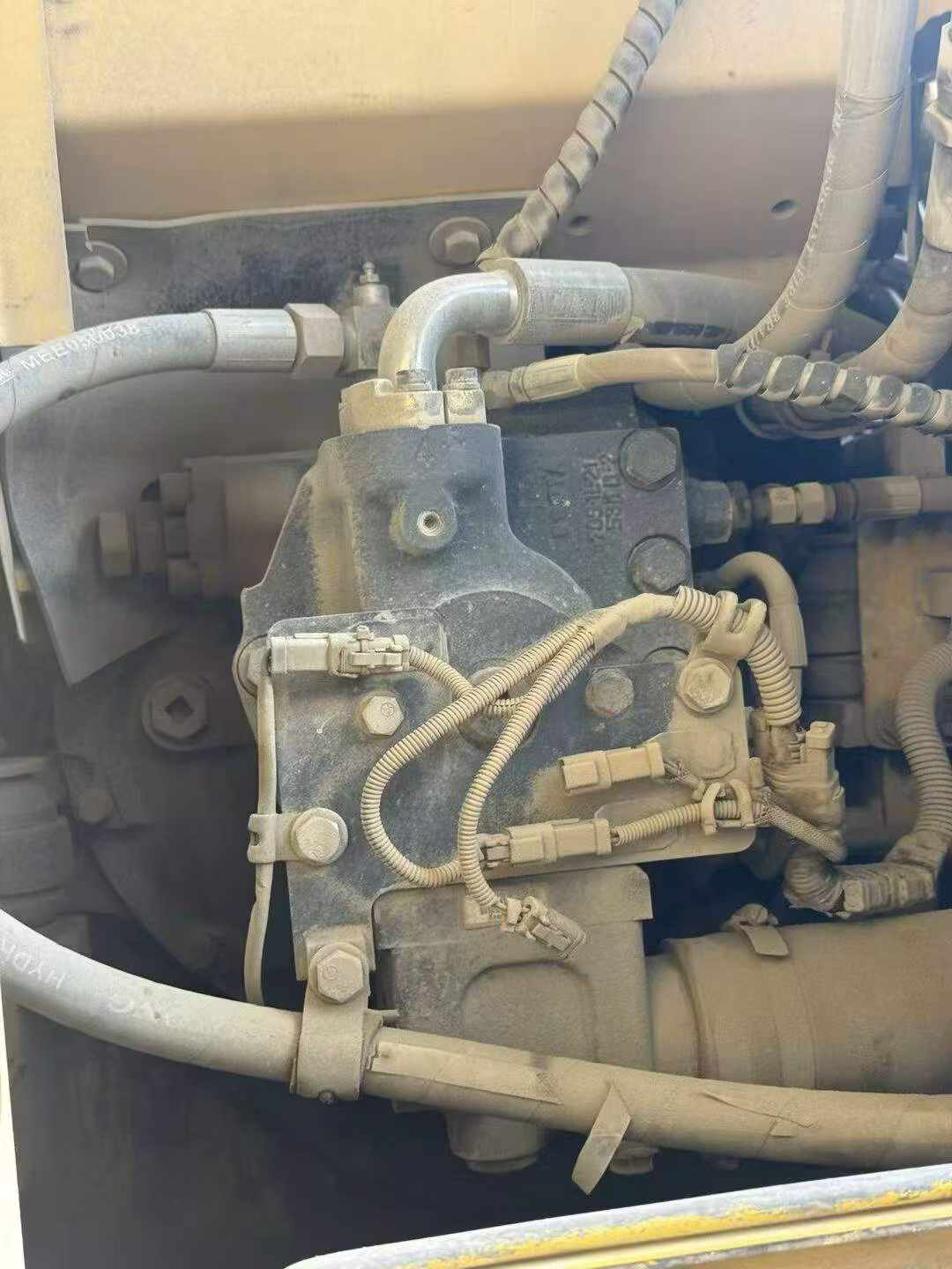Buy Komatsu PC130-7 Used Excavator / 6
