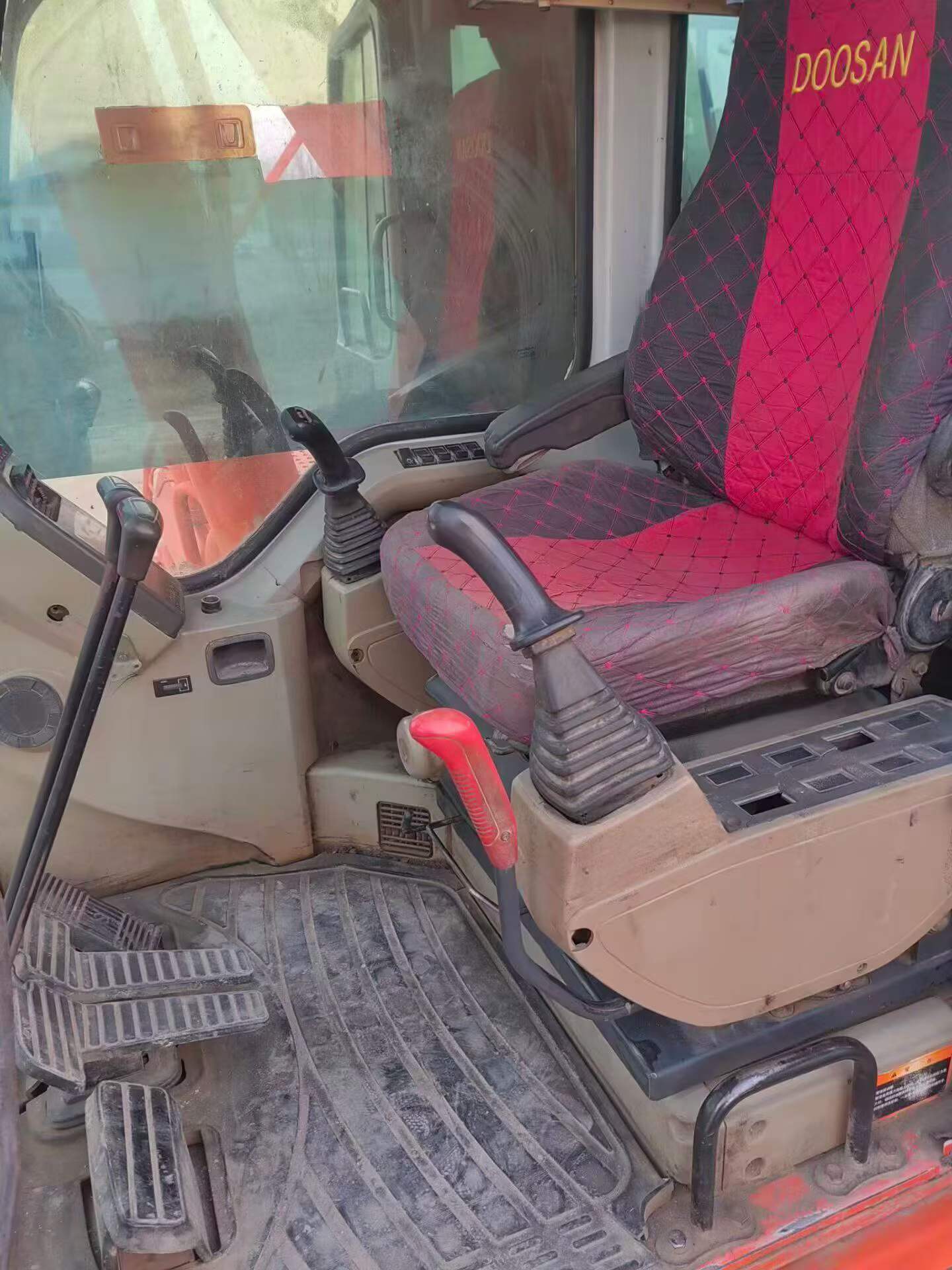 Buy Doosan DH300-7 Used Excavator / 9