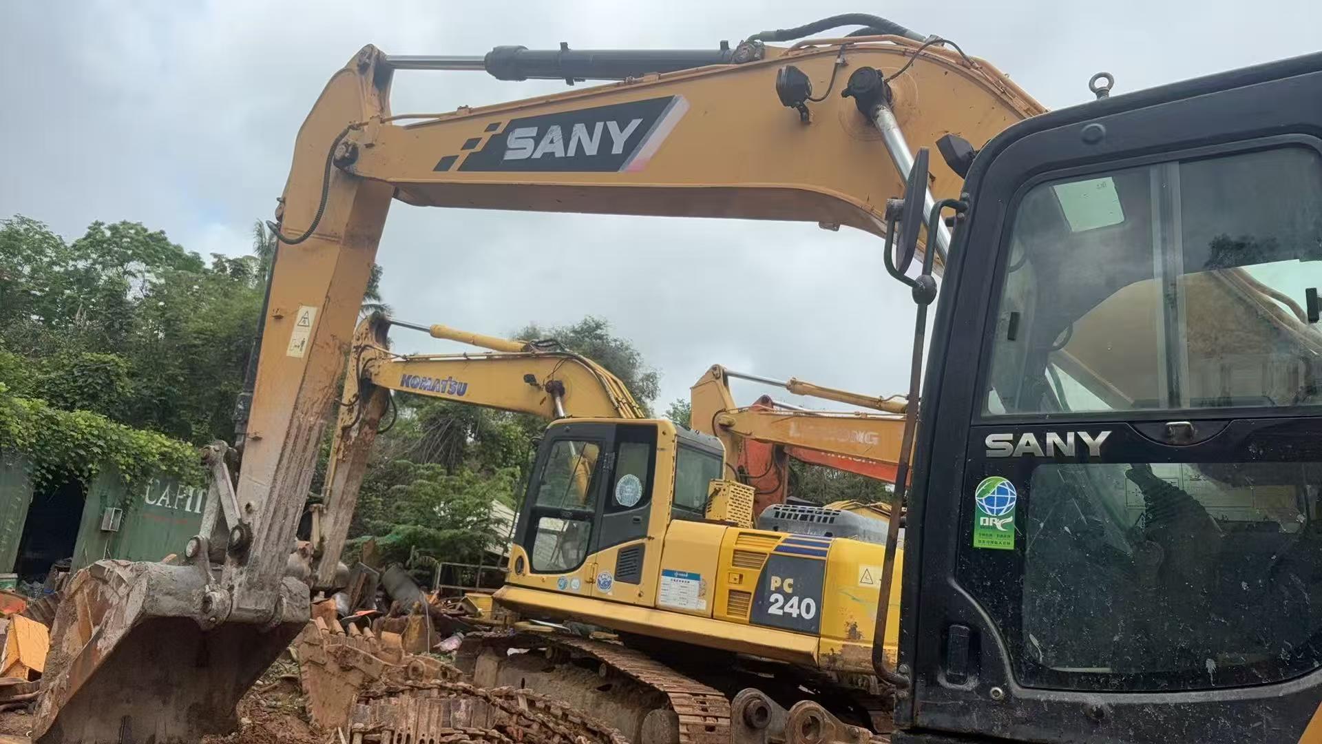 Buy Sany SY205C Used Excavator / 4