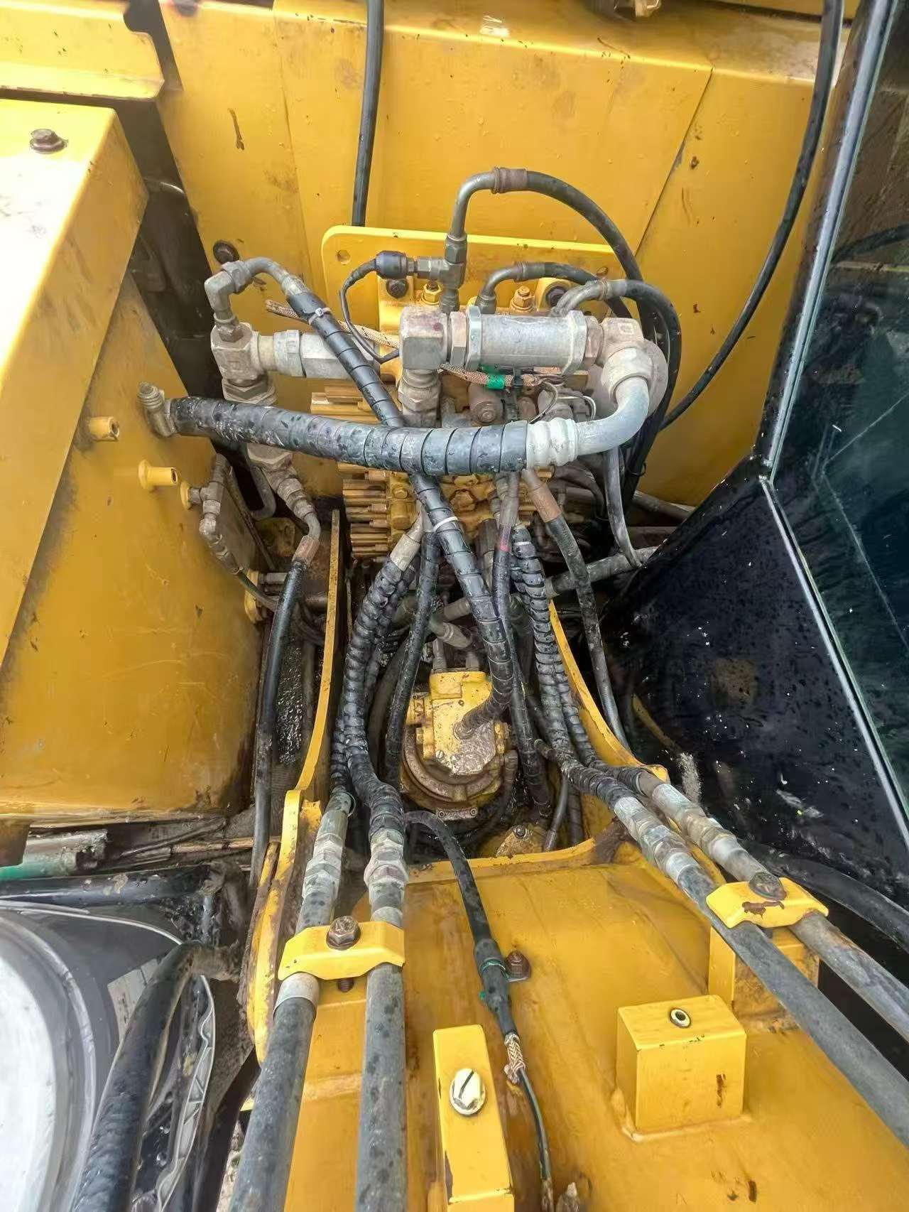 Buy Caterpillar 307B Used Excavator / 6