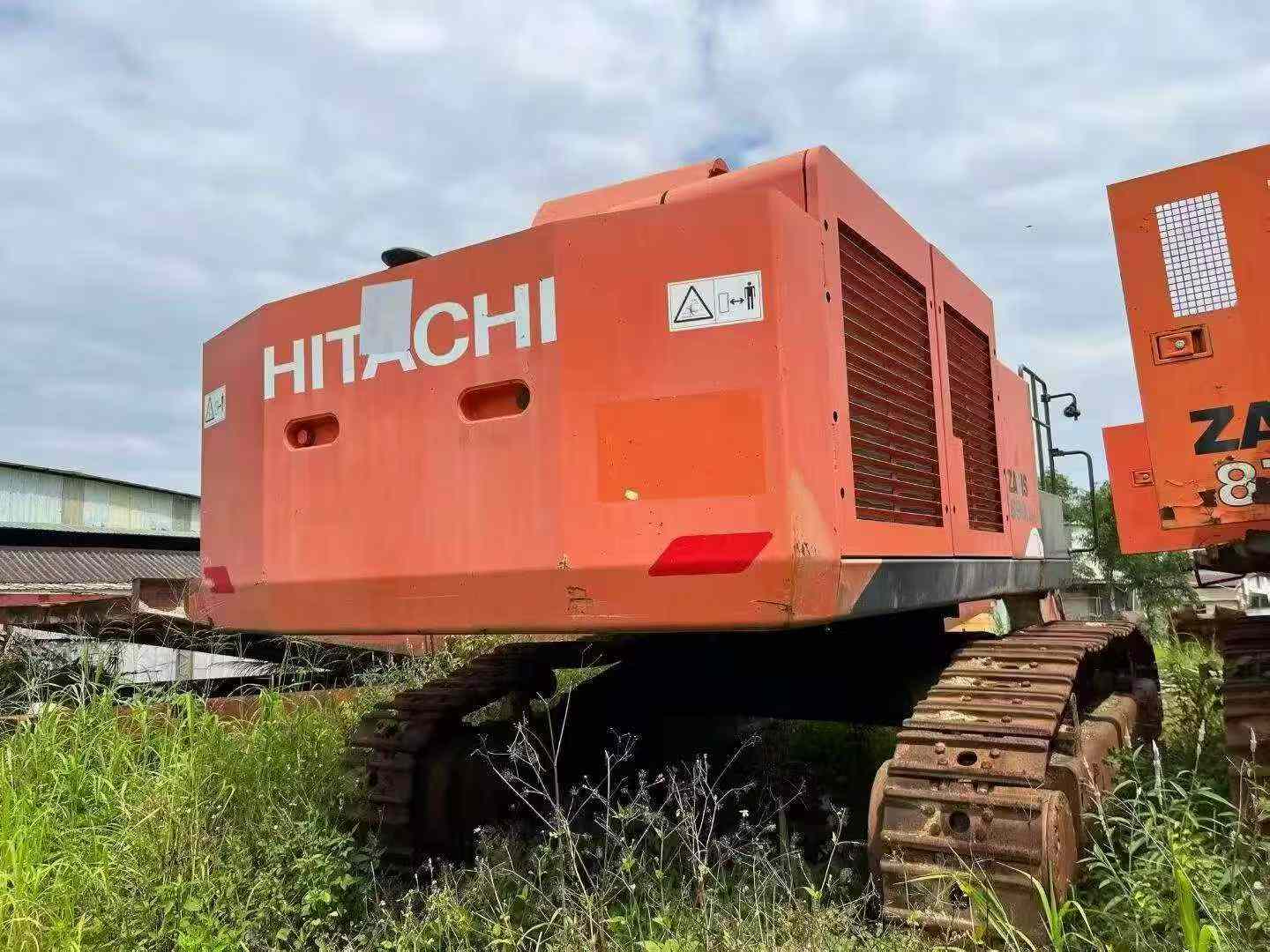 Buy Hitachi ZX890LCH-5A Used Excavator / 4