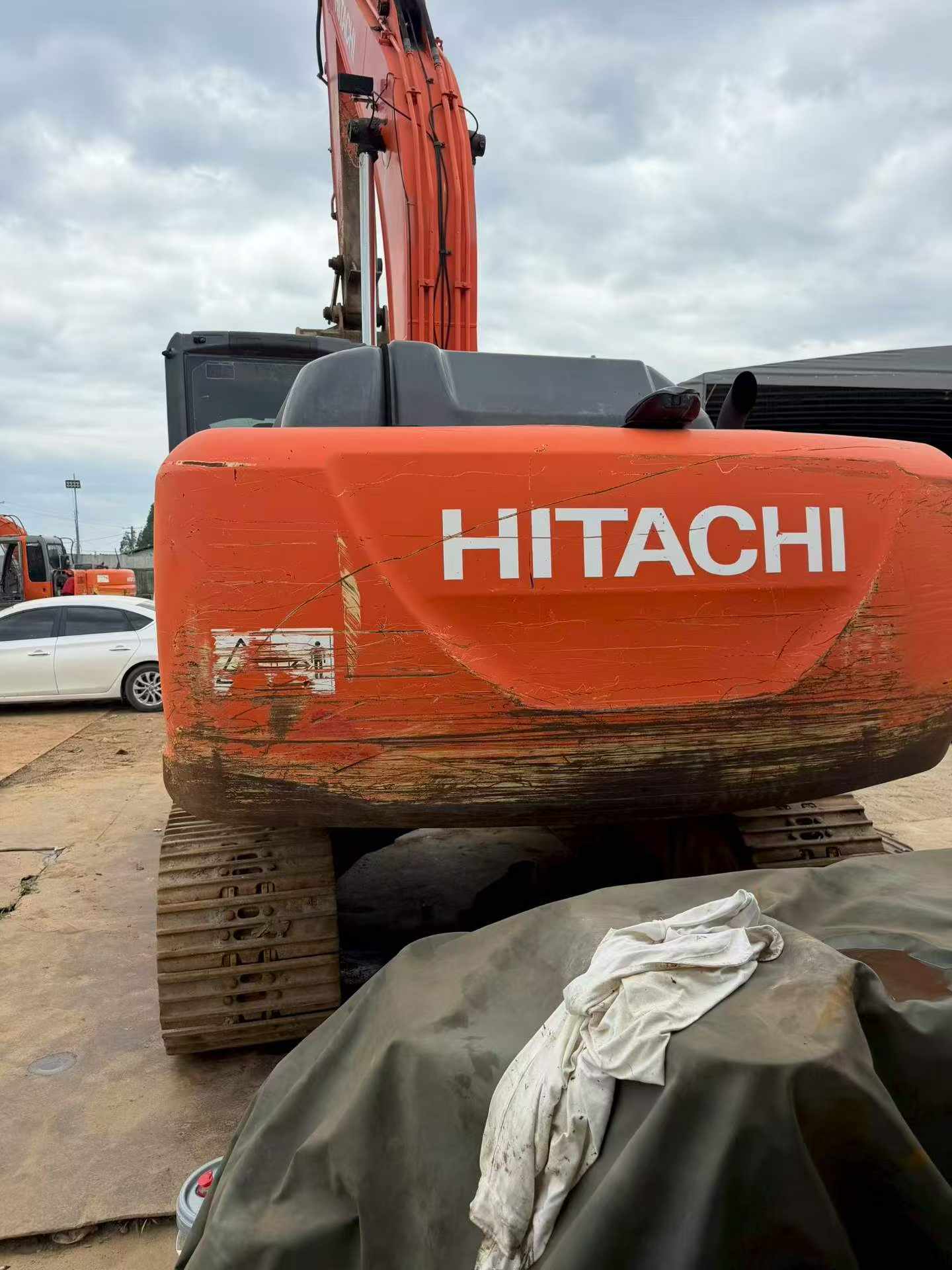 Buy Hitachi ZH200-5A Used Excavator / 3