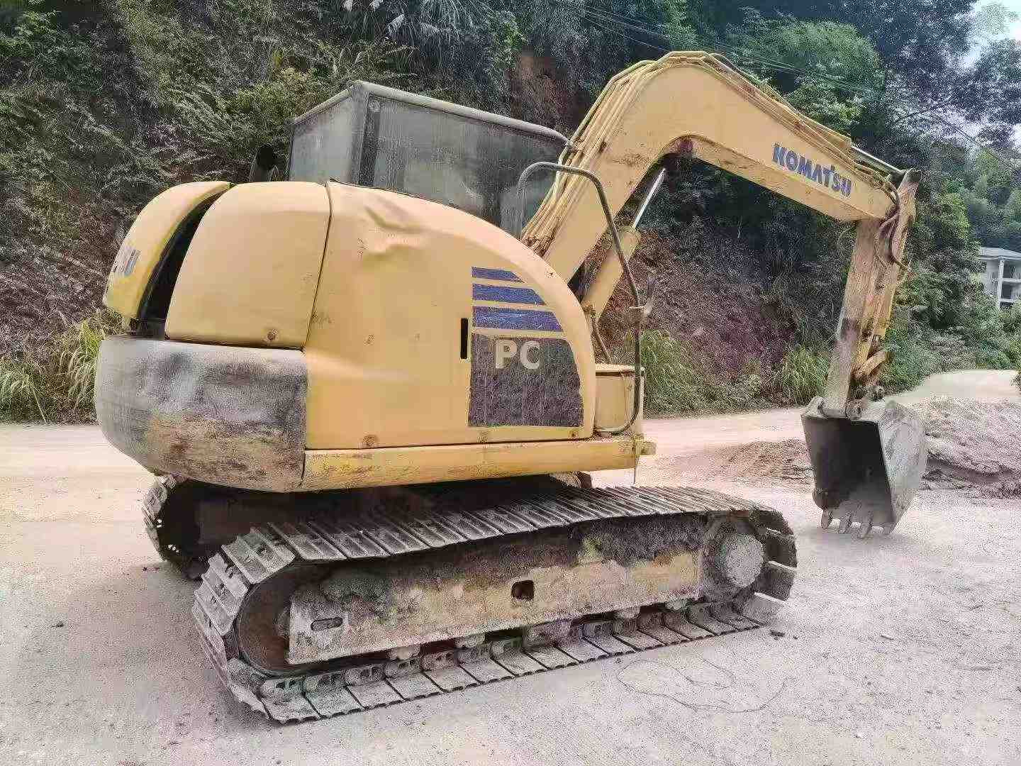 Buy Komatsu PC60 Used Excavator / 4