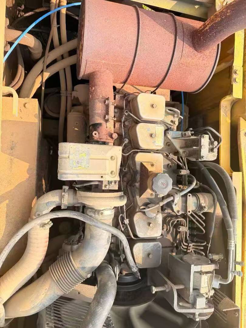 Buy Komatsu PC200-7 Used Excavator / 4