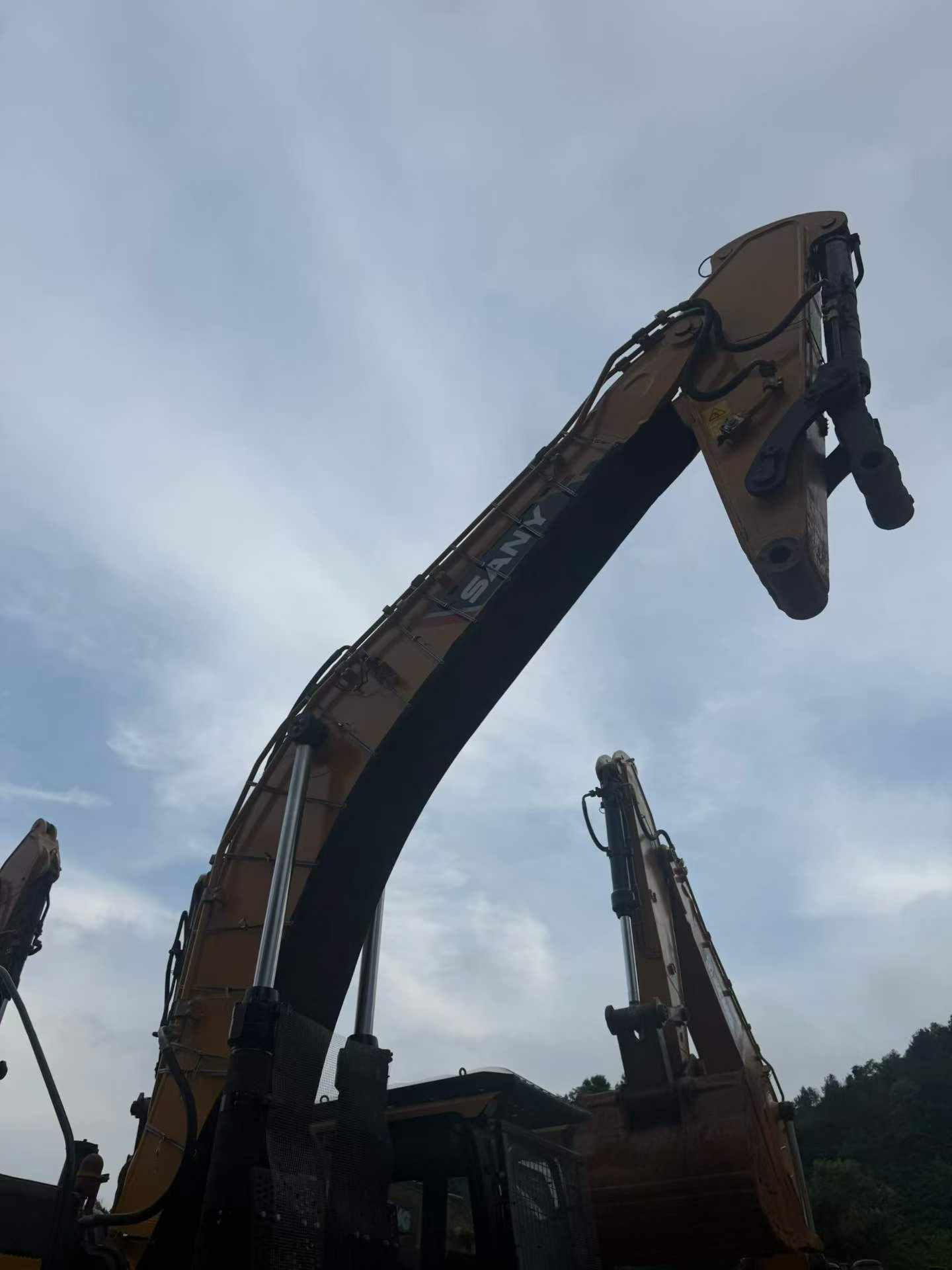 Buy Sany SY650HB Used Excavator / 6