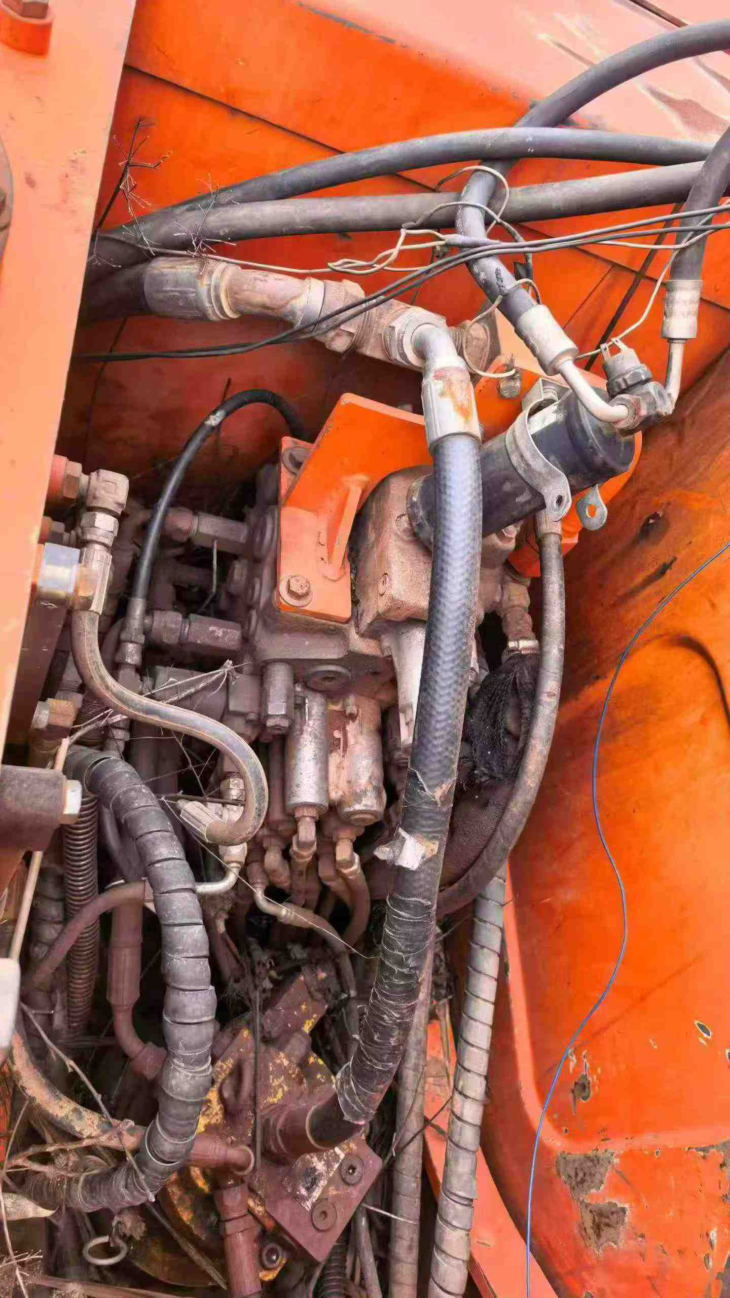 Buy Doosan DH80 Used Excavator / 3