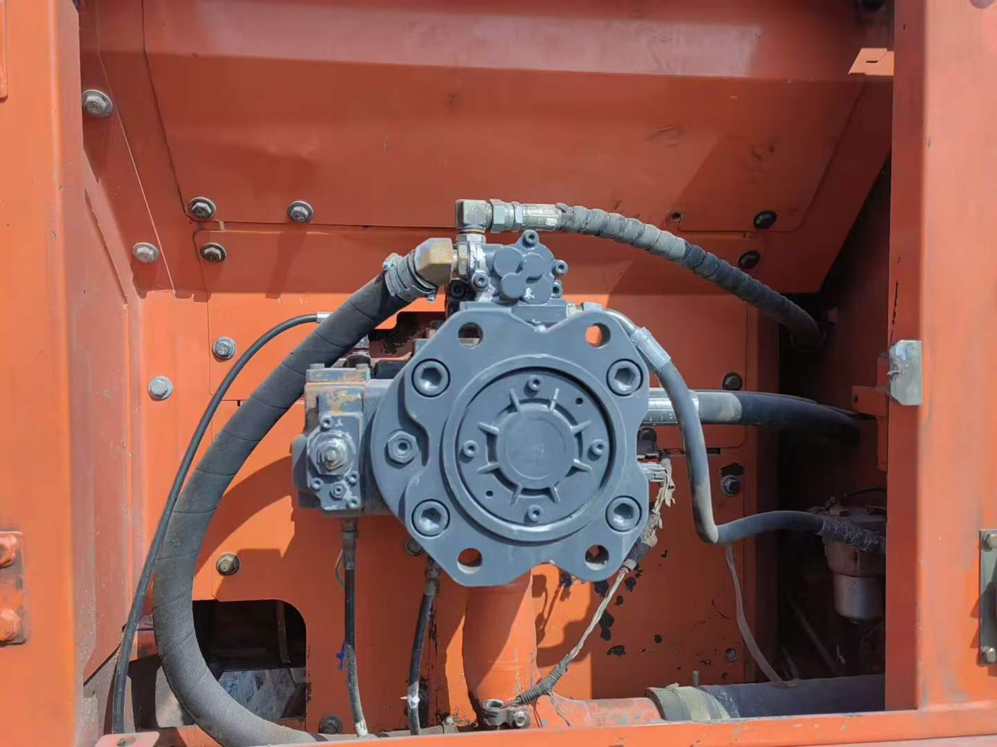 Buy Doosan DX260LC Used Excavator / 7