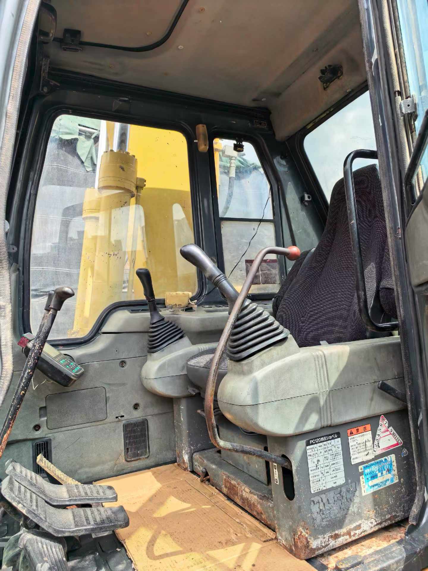Buy Komatsu PC120-6 Used Excavator / 7