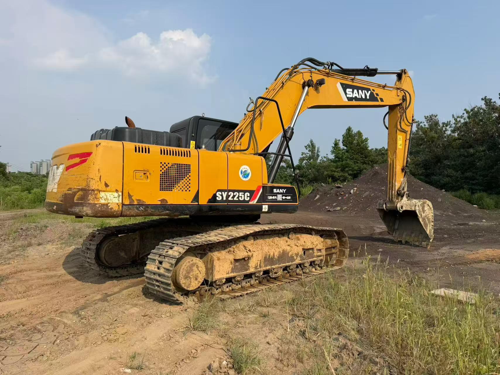 Buy Sany SY200C Used Excavator / 5