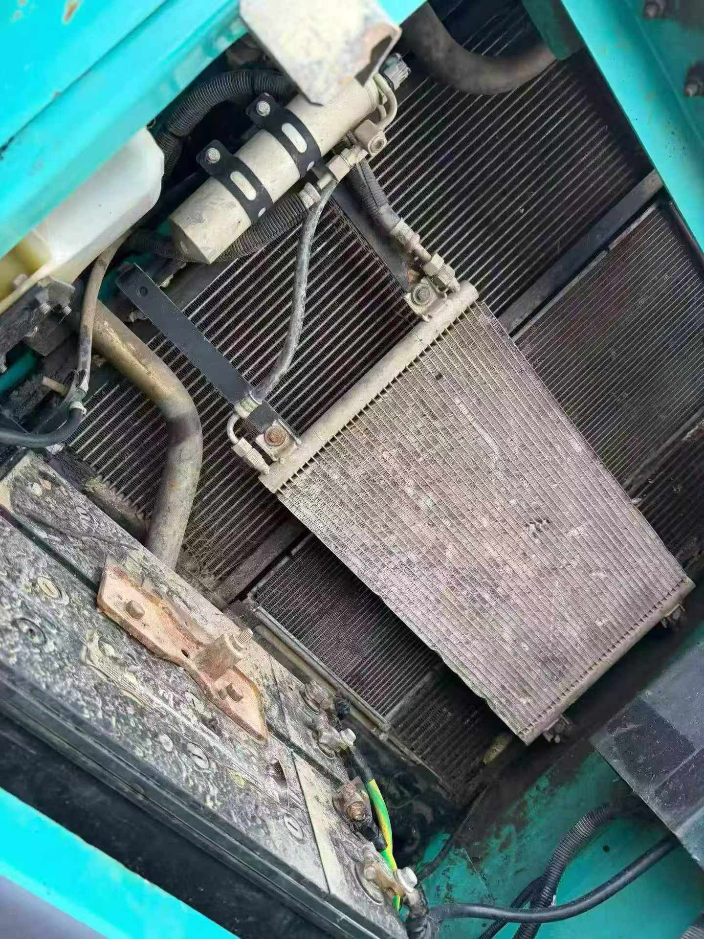 Buy Kobelco SK210 Used Excavator / 8