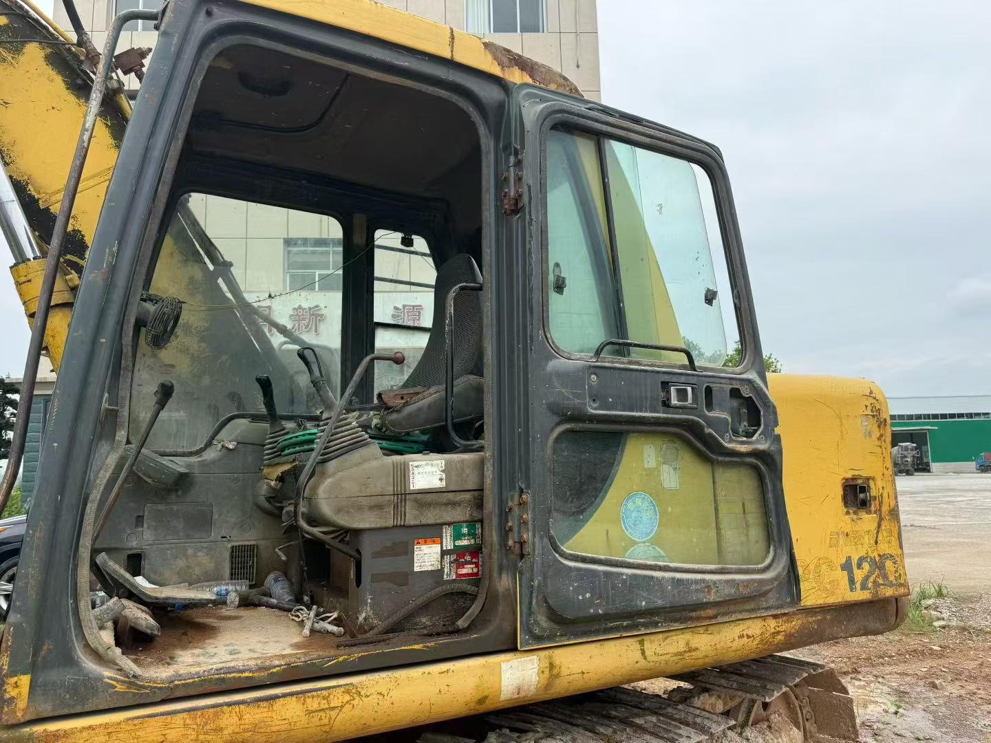 Buy Komatsu PW100-3 Used Excavator / 6