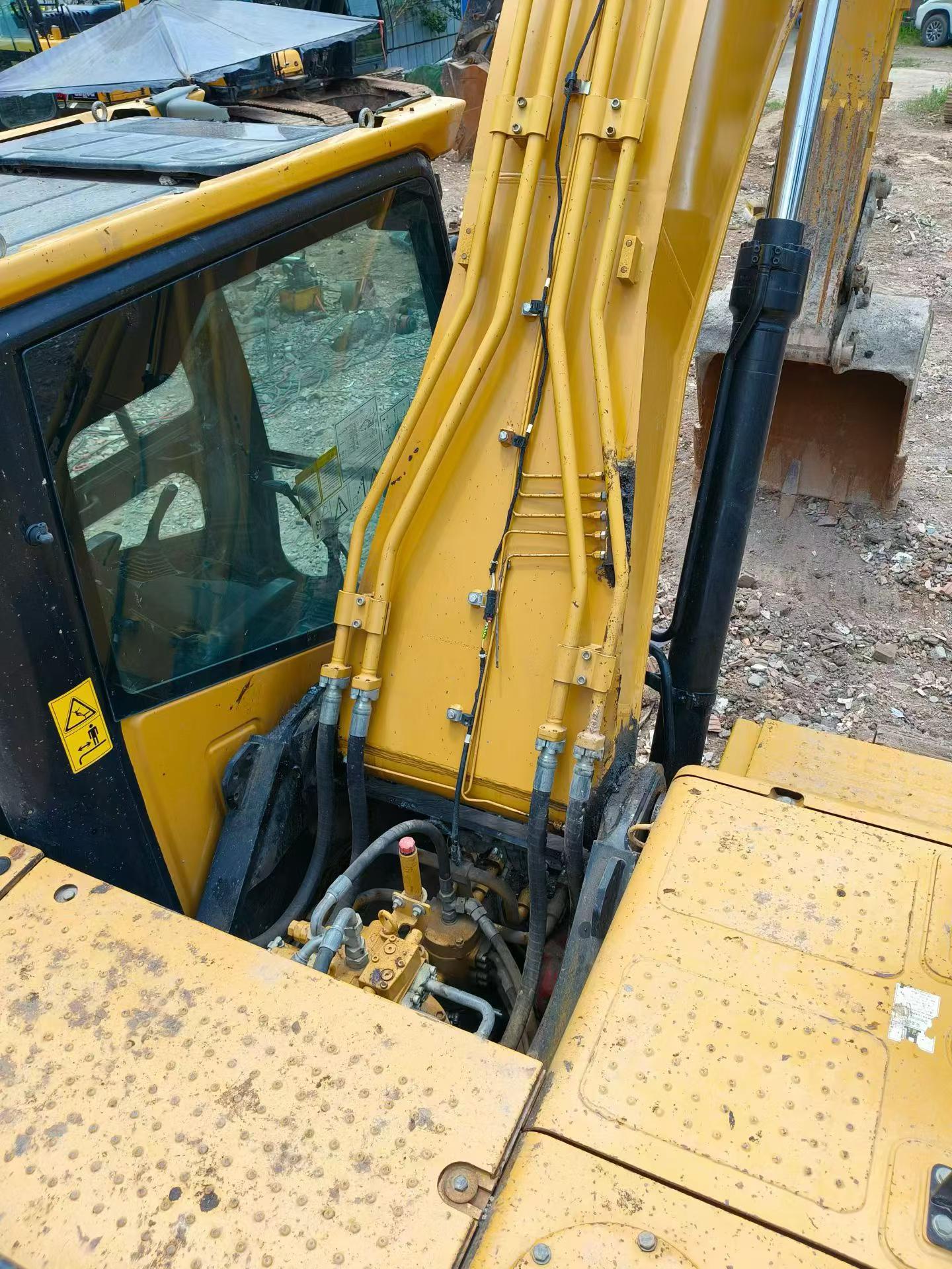 Buy Sany SY225C Used Excavator / 8