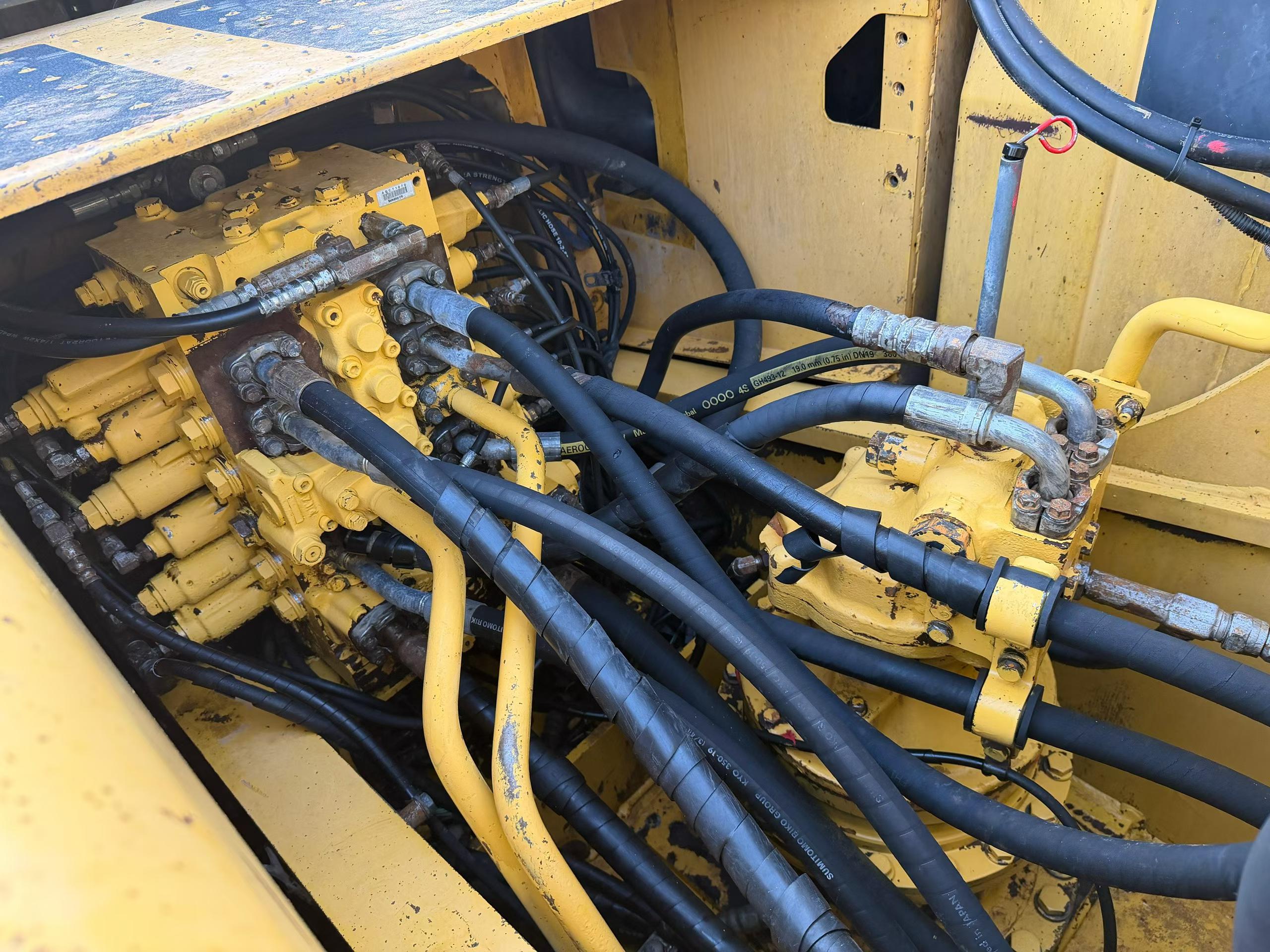 Buy Komatsu PC200-8N1 Used Excavator / 7