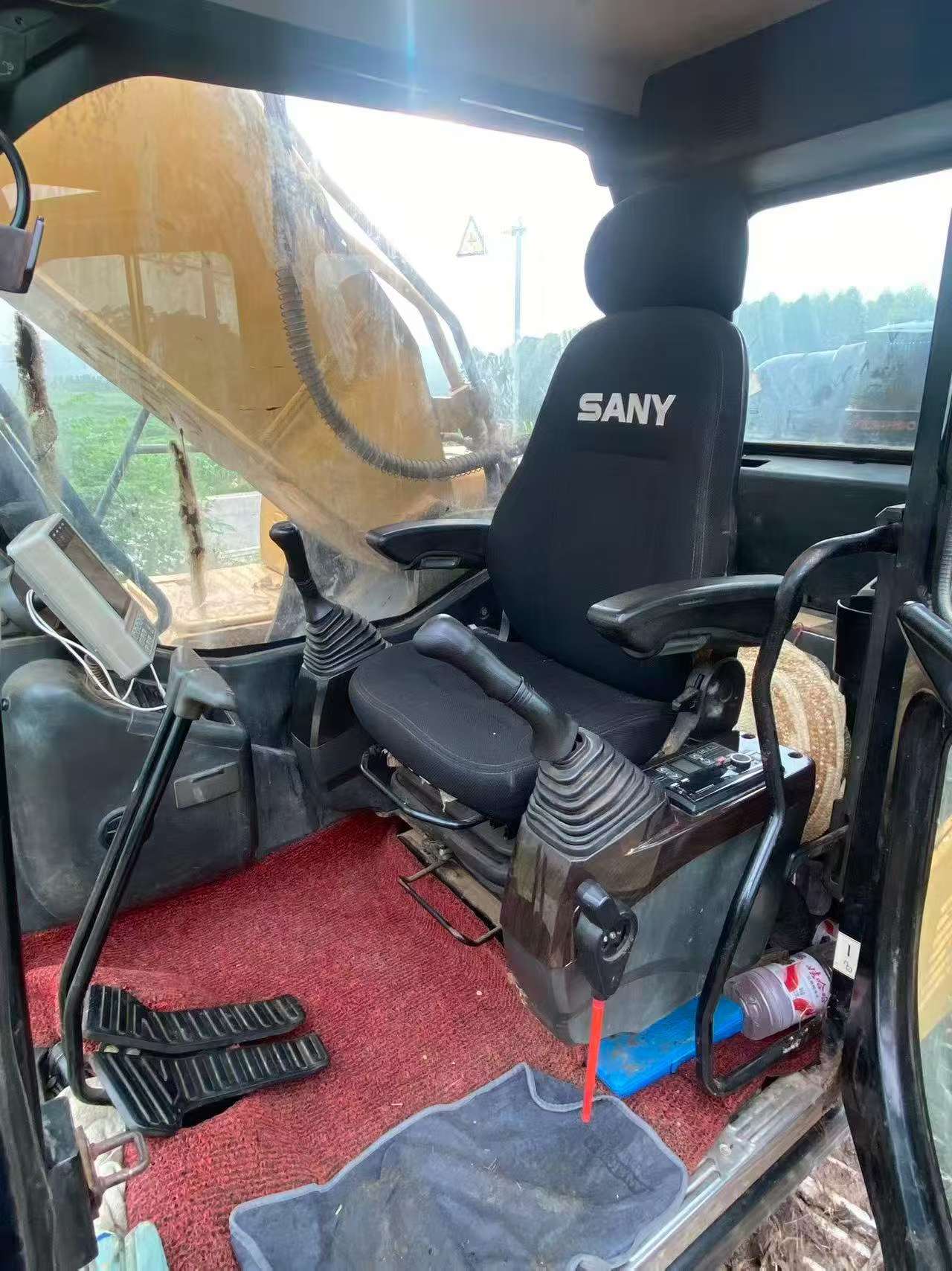 Buy Sany SY215C Used Excavator / 8