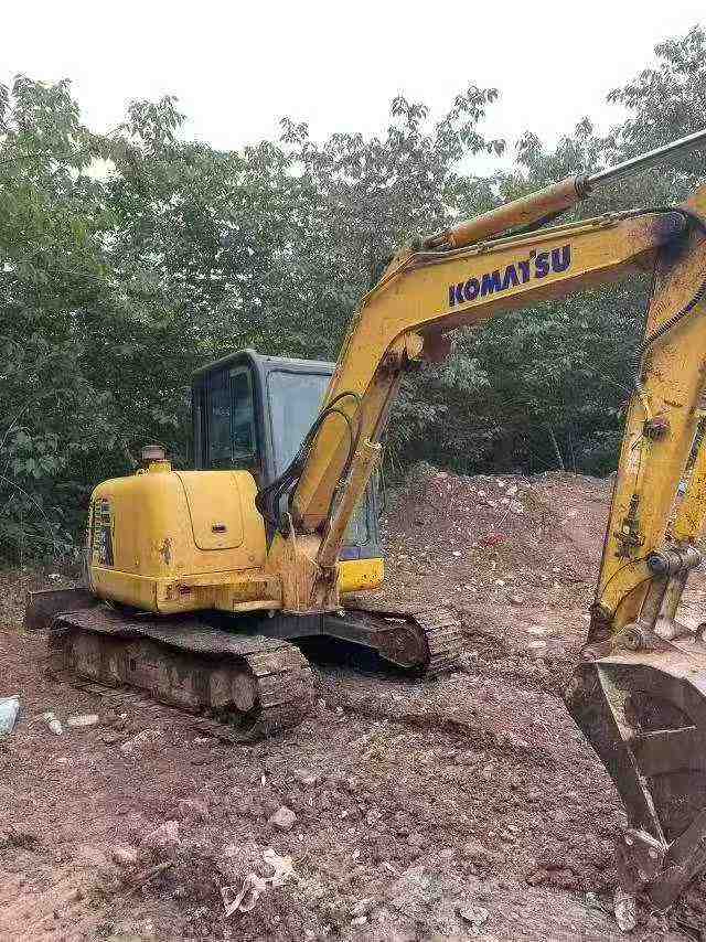Buy Komatsu PC56-7 Used Excavator / 3