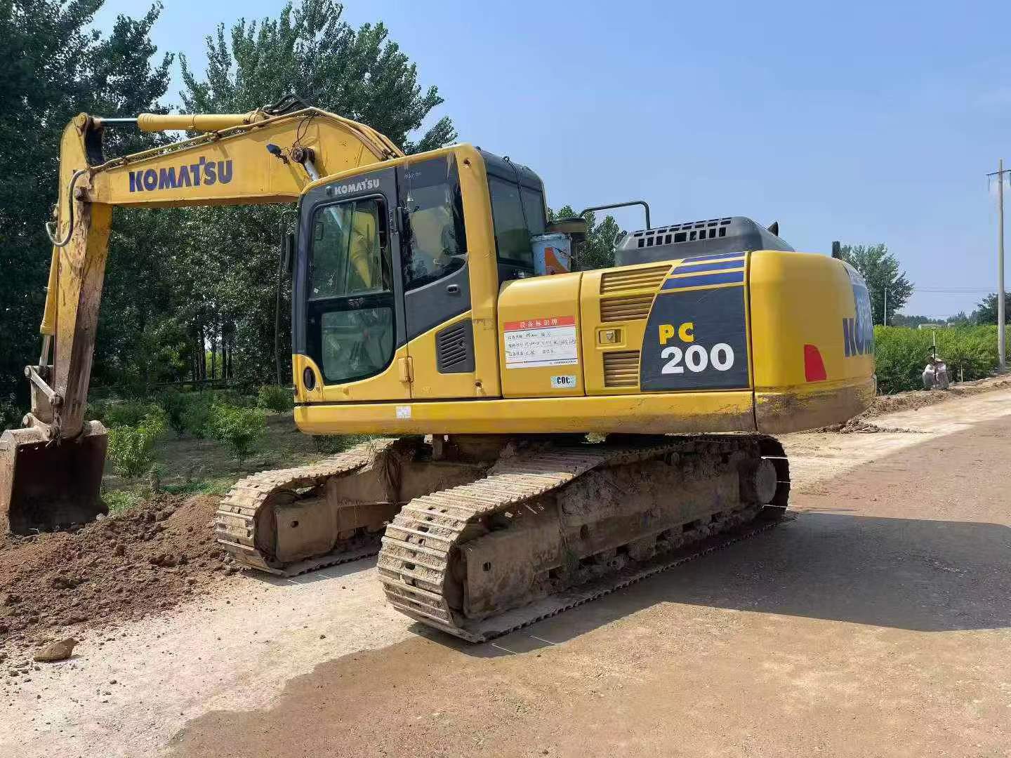 Buy Komatsu PC200 Used Excavator / 6