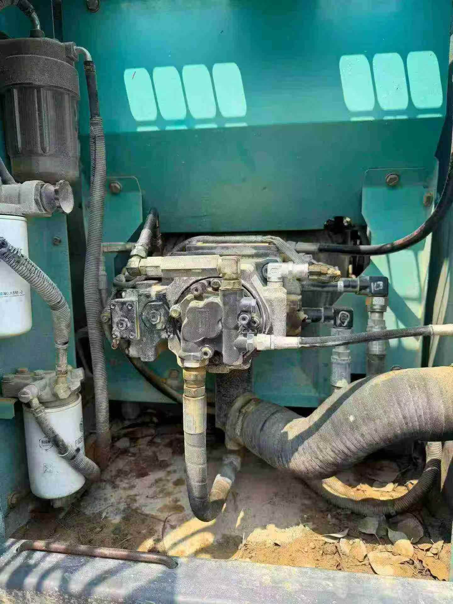 Buy Kobelco SK130 Used Excavator / 5