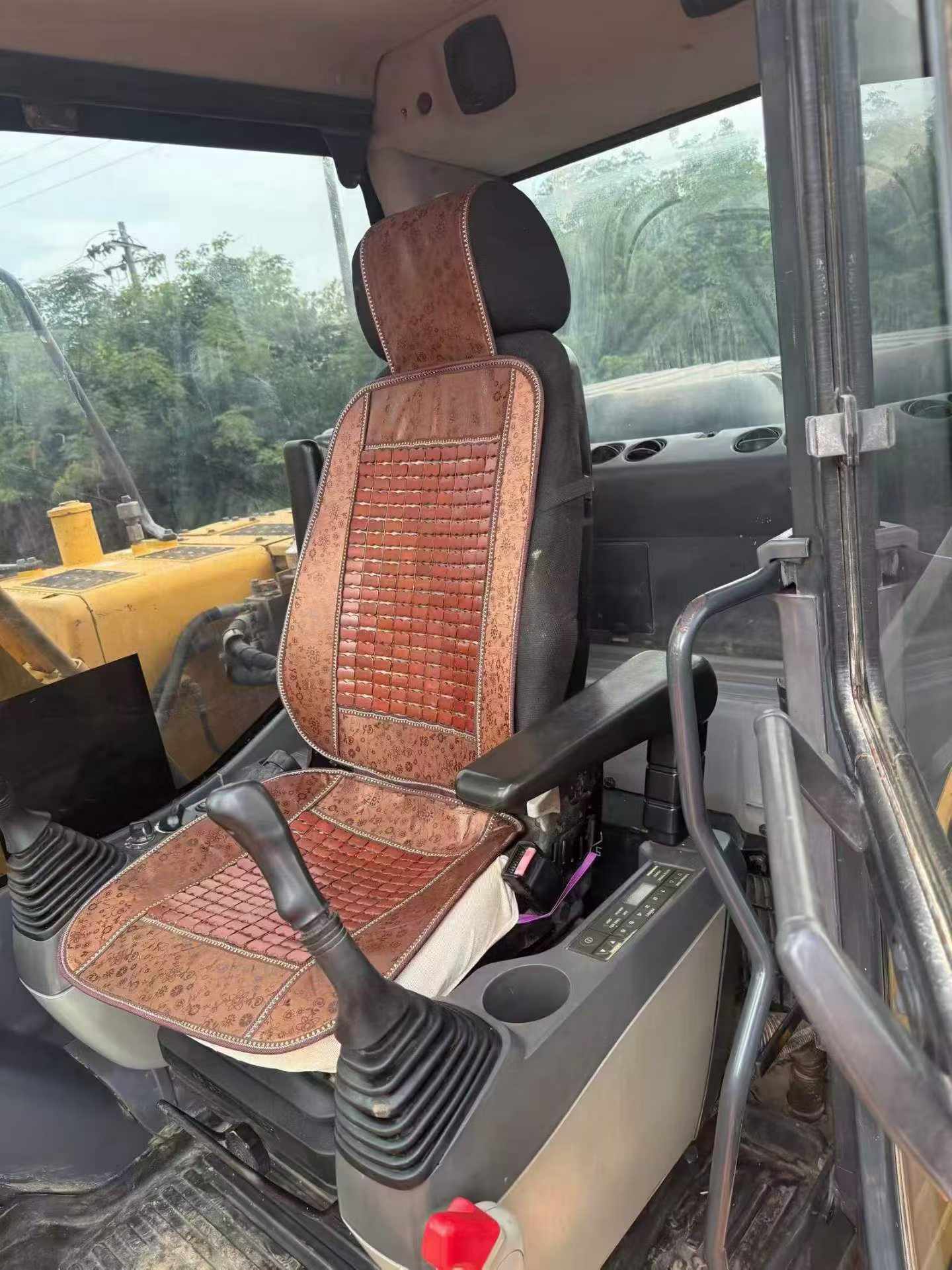 Buy Komatsu PC130-8 Used Excavator / 9