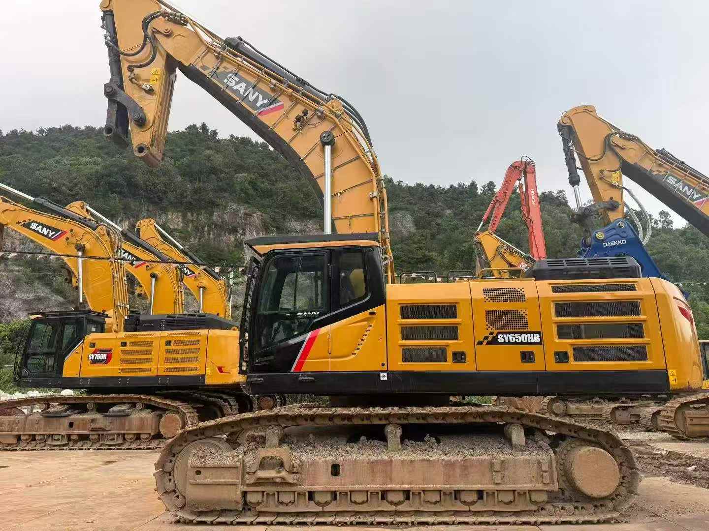 Buy Sany SY650HB Used Excavator / 8