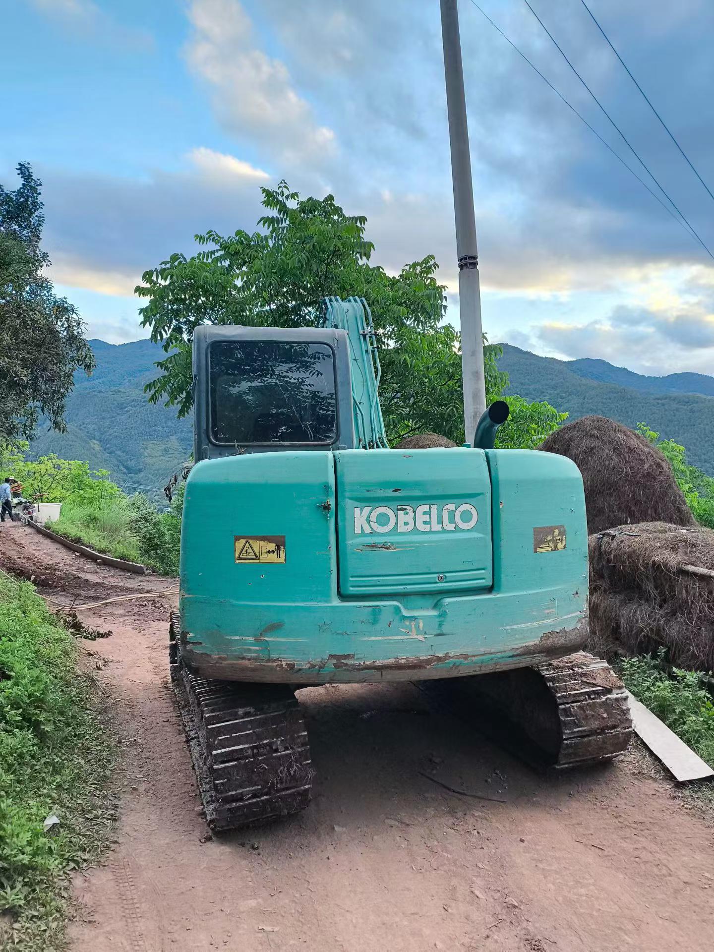 Buy Kobelco SK75 Used Excavator / 2