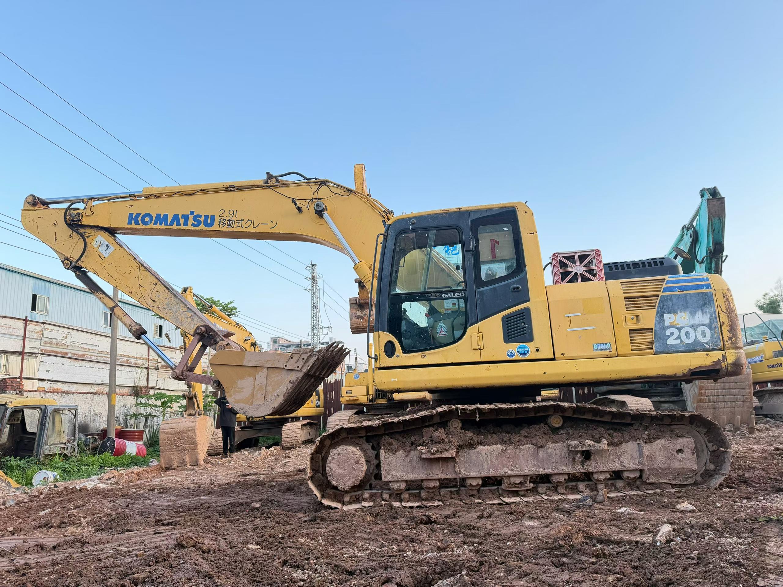 Buy Komatsu PC200-8N1 Used Excavator / 3