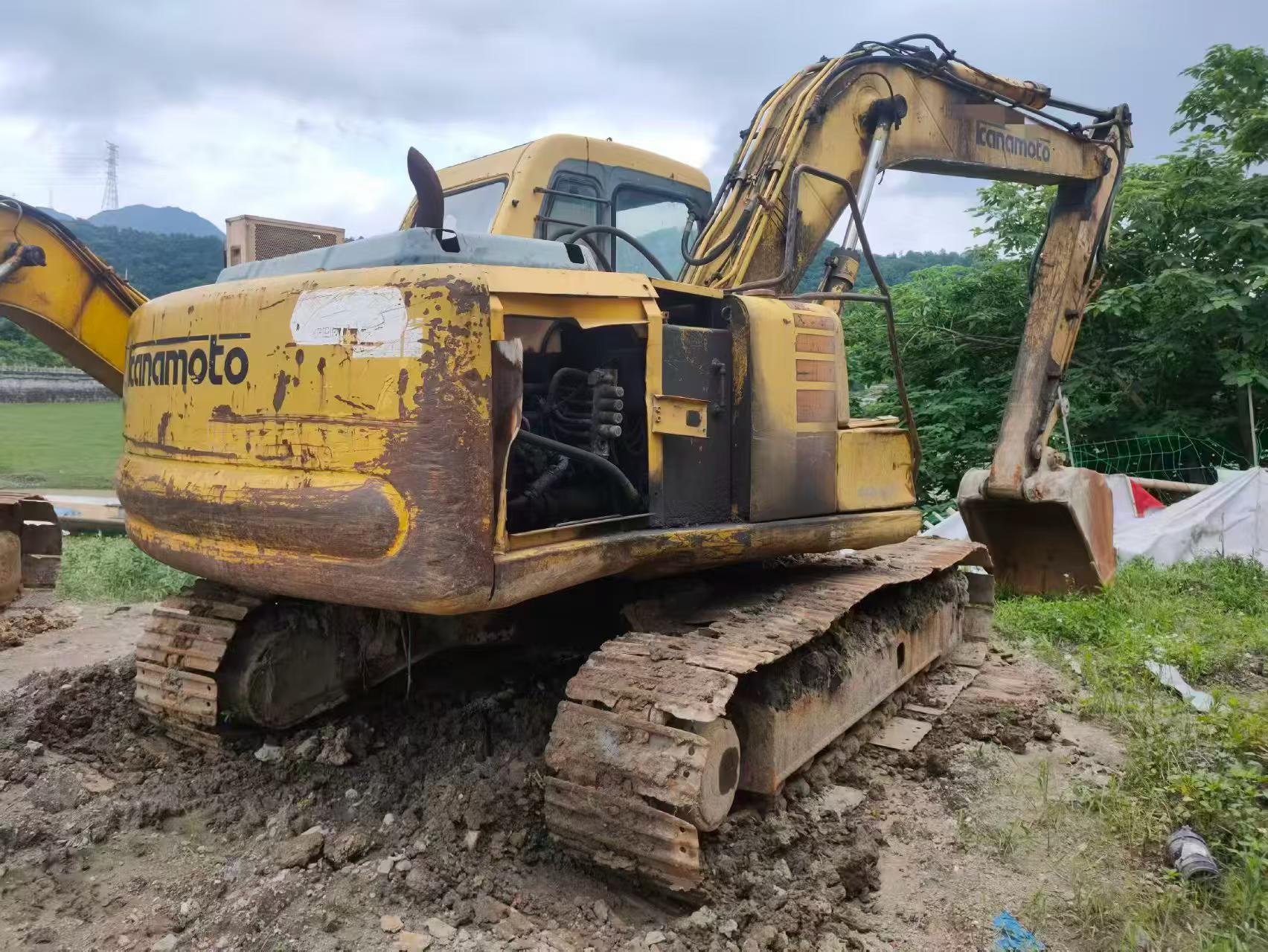 Buy Komatsu PC120-6 Used Excavator / 2