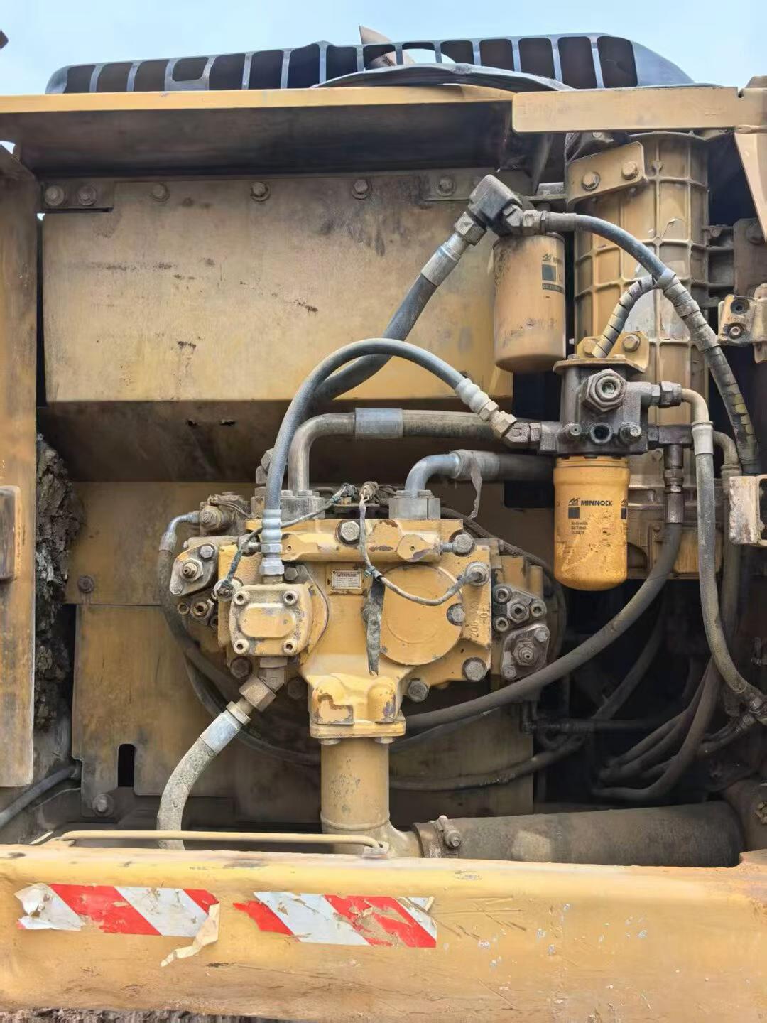 Buy Caterpillar 320D Used Excavator / 6