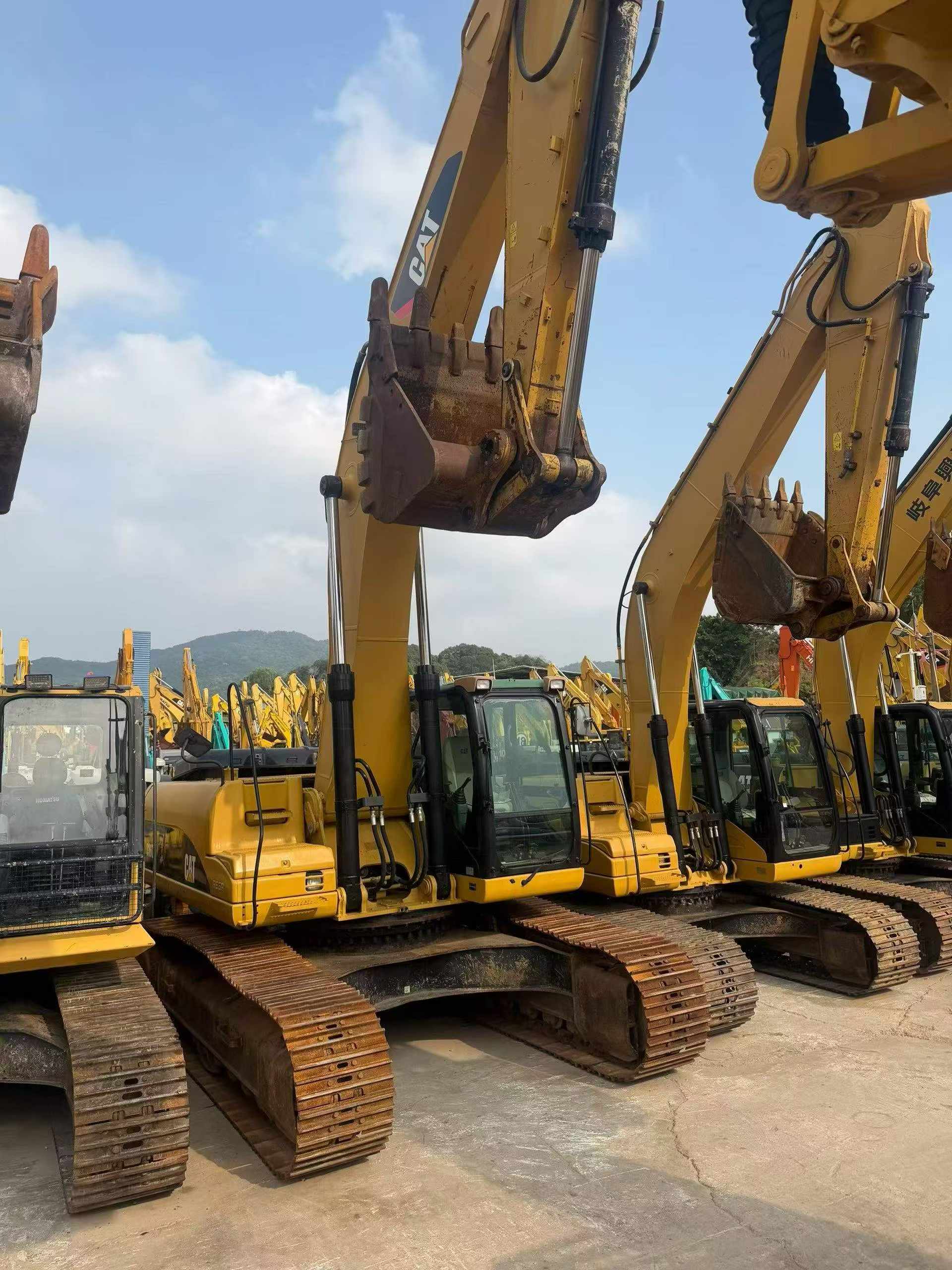 Buy Caterpillar 336E Used Excavator / 4