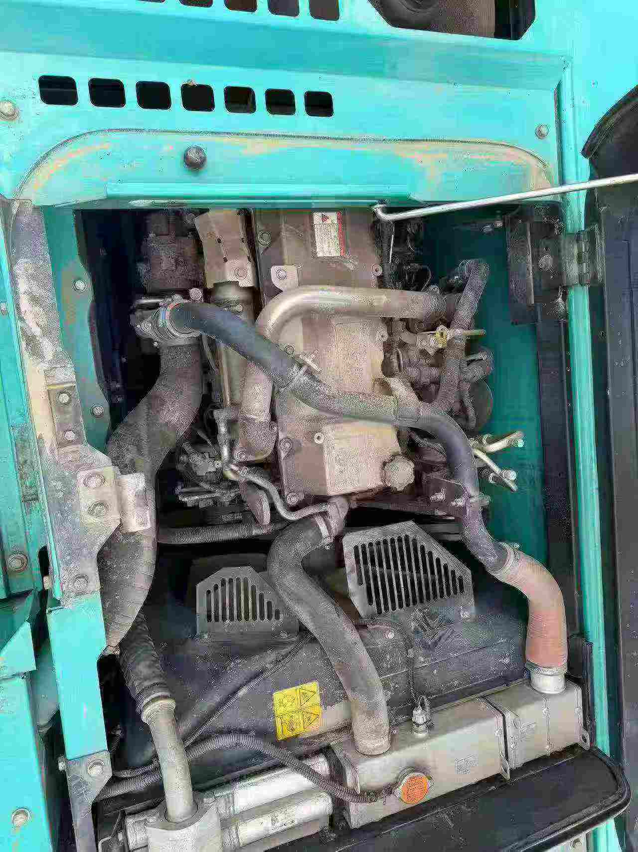 Buy Kobelco SK200 Used Excavator / 9