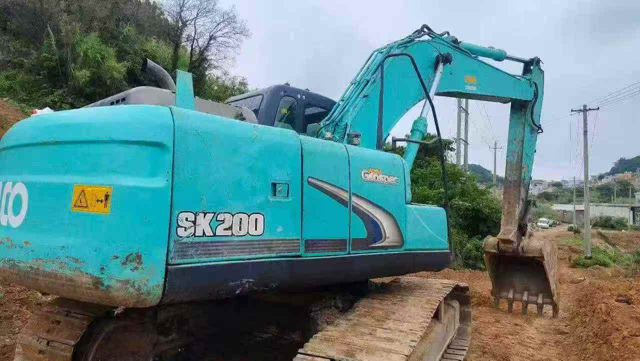 Buy Kobelco SK200-2 Used Excavator / 3