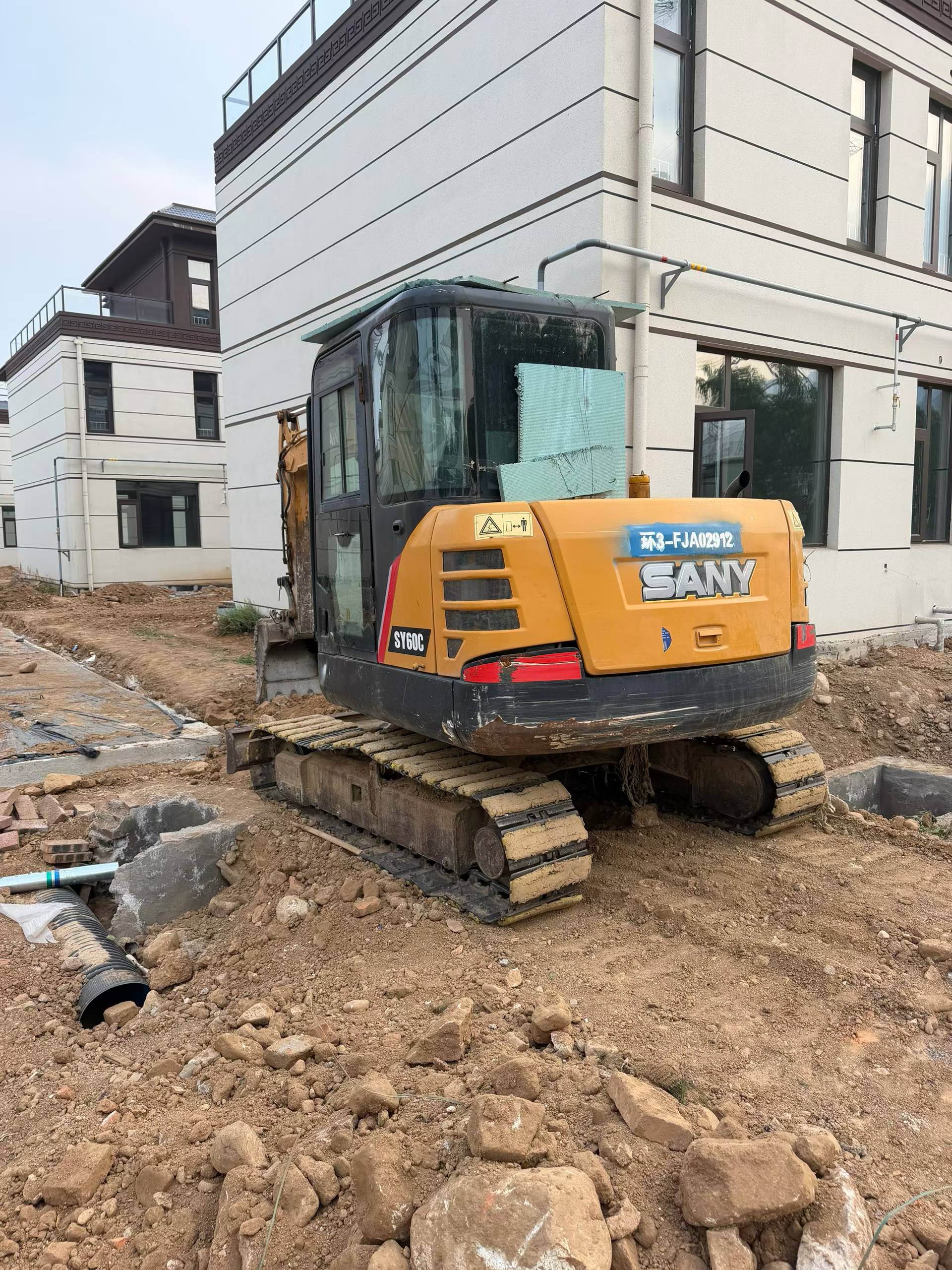 Buy Sany SY60 Used Excavator / 2