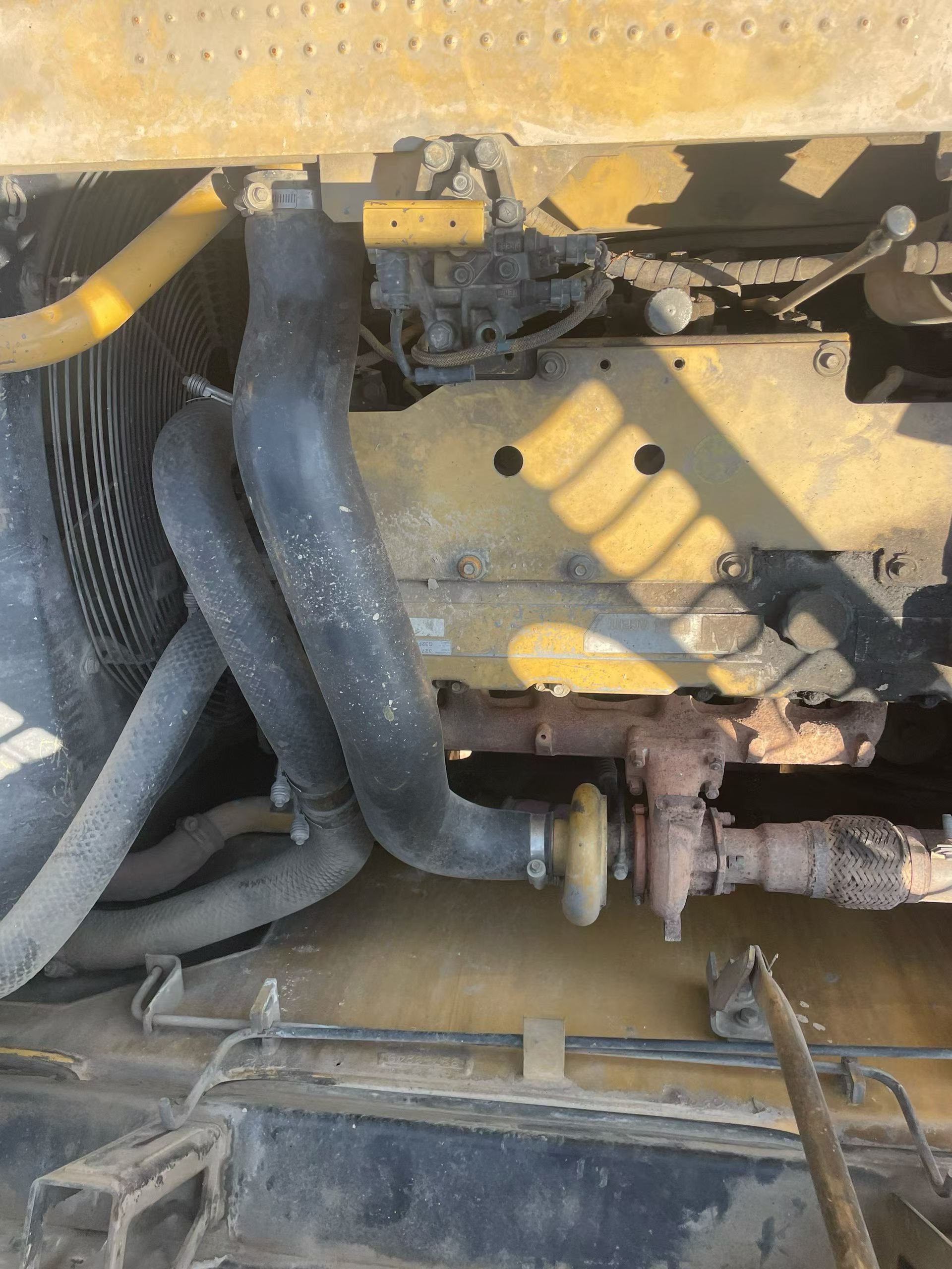 Buy Caterpillar 320D Used Excavator / 5