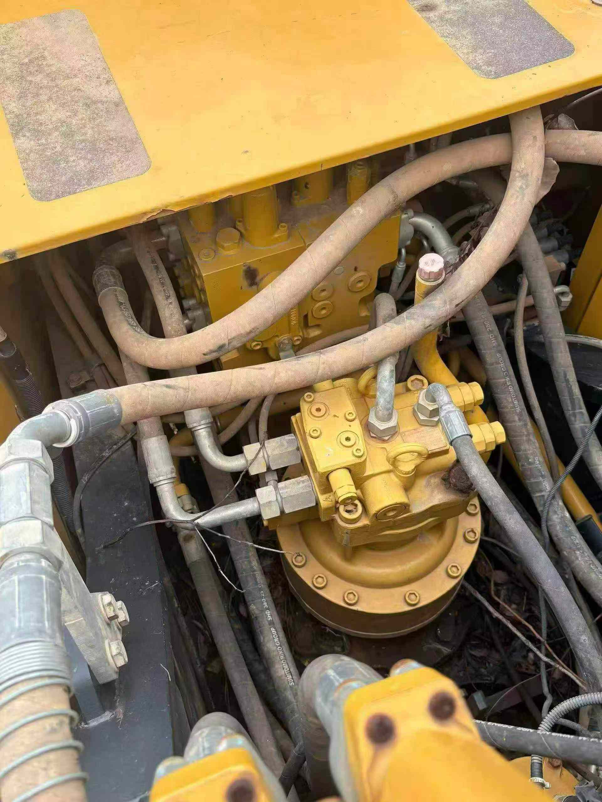 Buy Sany SY200C Used Excavator / 4