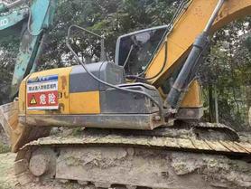 Buy XCMG XE135B Used Excavator / 4 Buy XCMG XE135B Used Excavator / 4