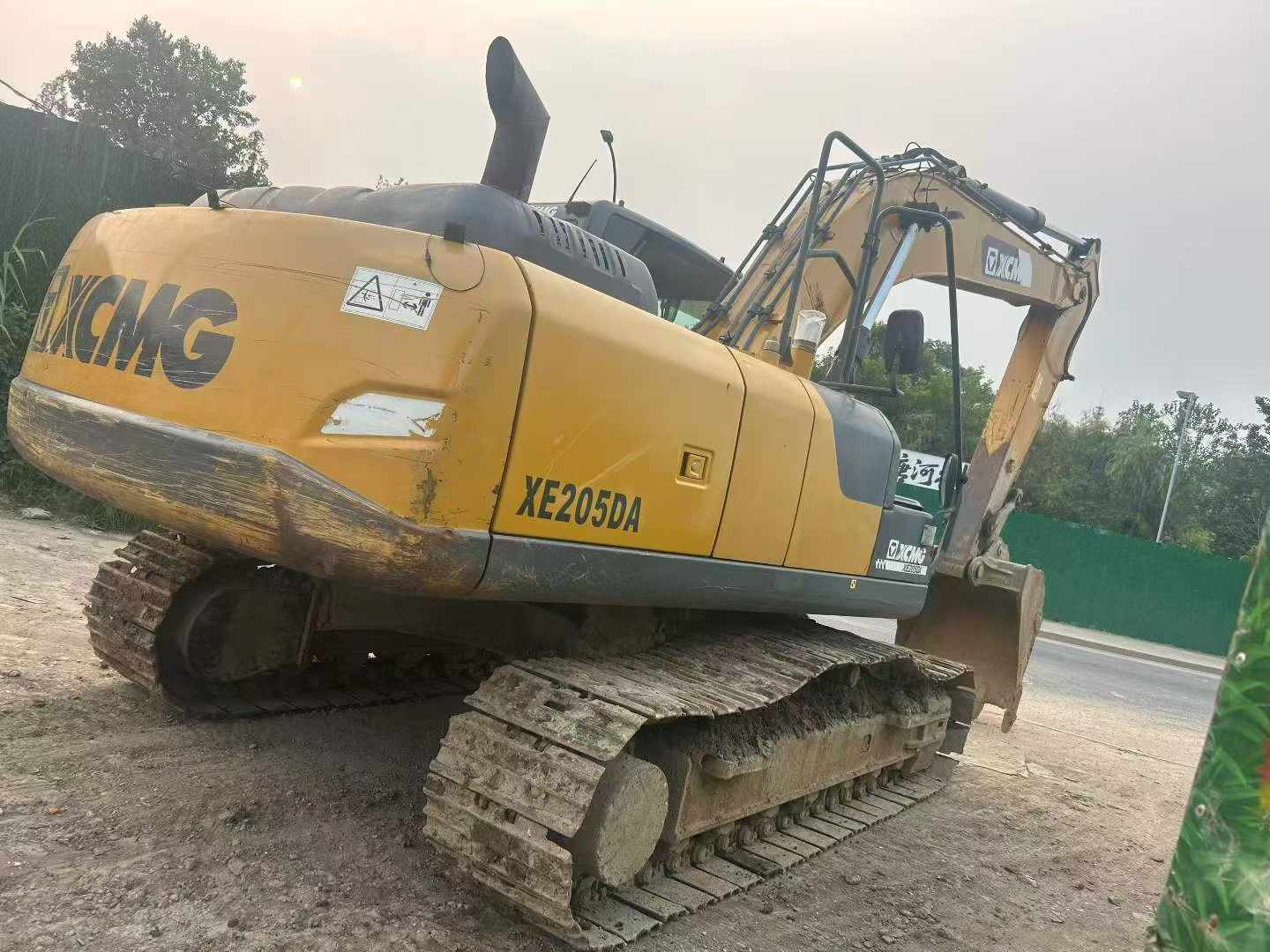 Buy XCMG XE205DA Used Excavator / 3