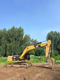 Buy Caterpillar 320D Used Excavator / 2 Buy Caterpillar 320D Used Excavator / 2