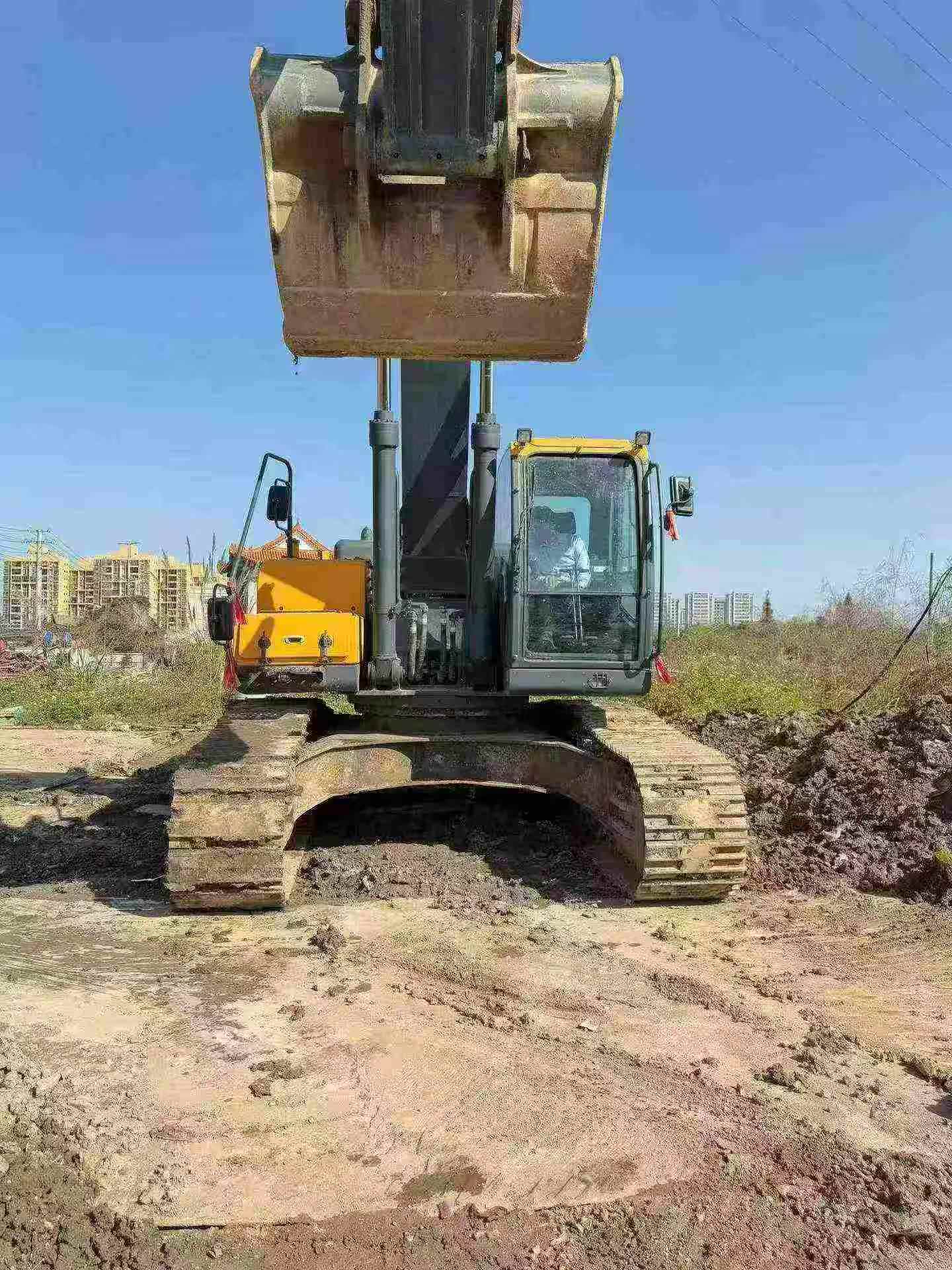 Buy Hyundai R350LVS Used Excavator / 4