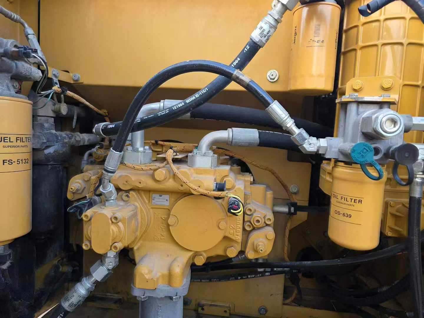 Buy Caterpillar 323D2L Used Excavator / 6