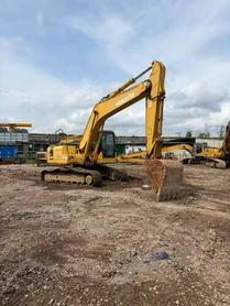 Buy Komatsu PC200 Used Excavator / 4 Buy Komatsu PC200 Used Excavator / 4