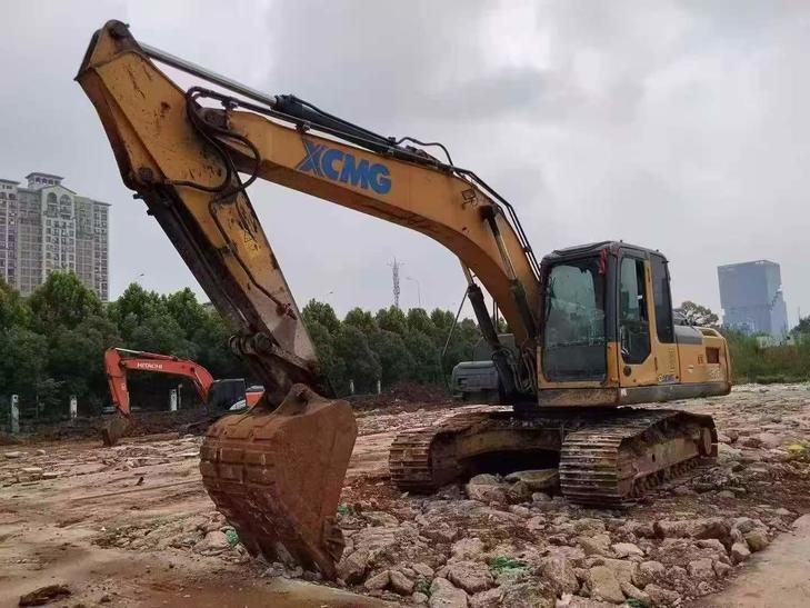 Buy XCMG XE200DA Used Excavator / 1