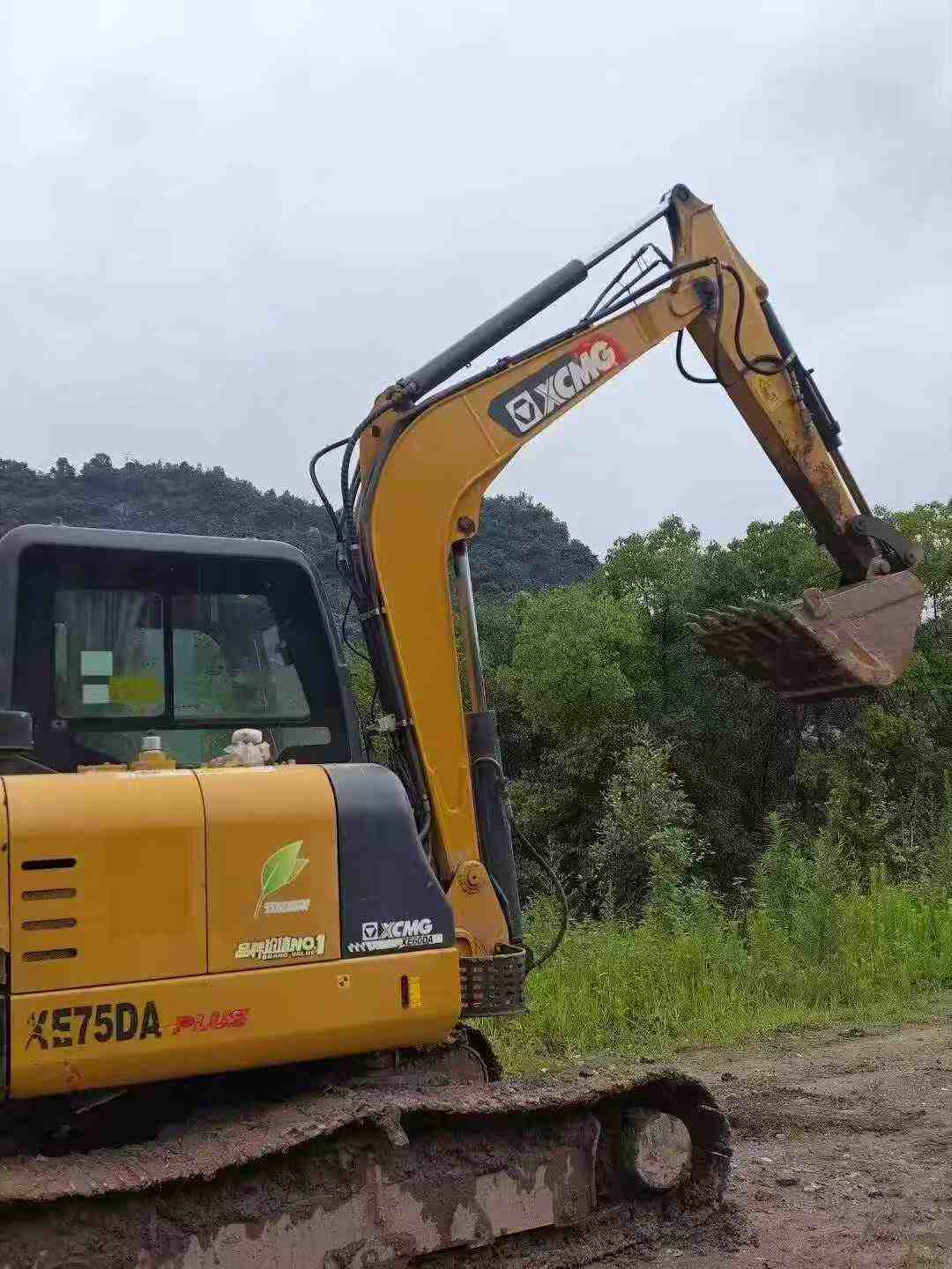 Buy XCMG XE60 Used Excavator / 9