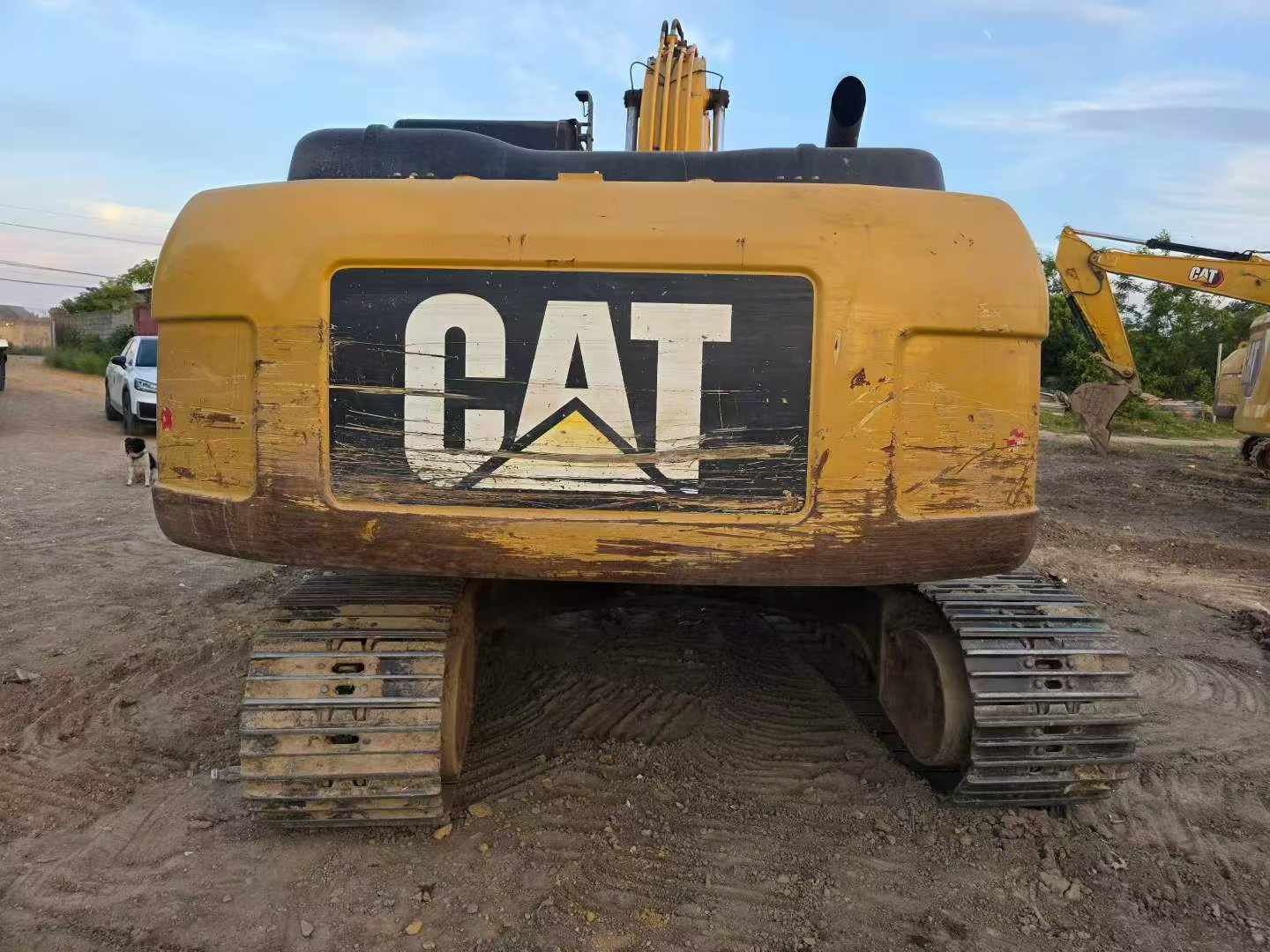 Buy Caterpillar 323D2L Used Excavator / 5