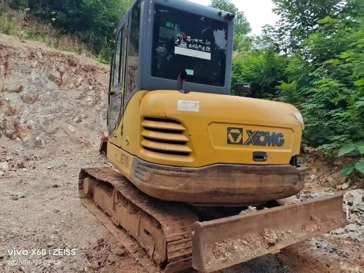 Buy XCMG XE65D Used Excavator / 1