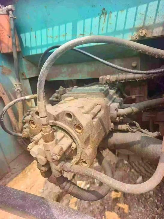 Buy Kobelco SK200-6E Used Excavator / 1