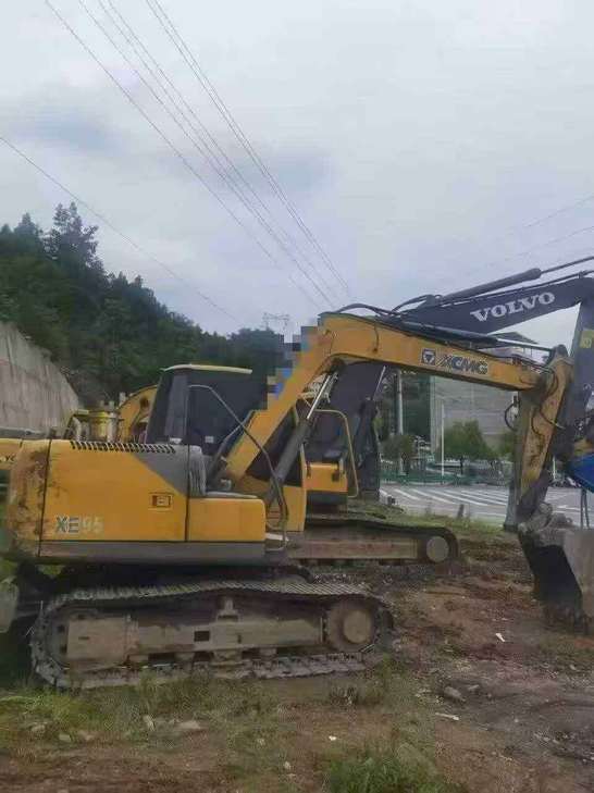 Buy XCMG XE85C Used Excavator / 1