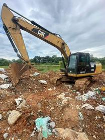 Buy Caterpillar 320D Used Excavator / 2 Buy Caterpillar 320D Used Excavator / 2
