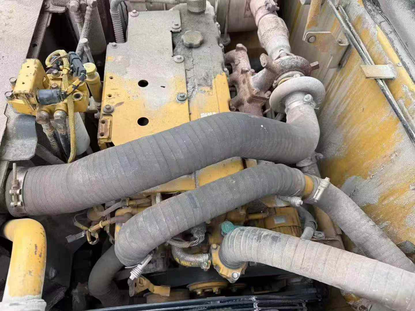 Buy Caterpillar 320D Used Excavator / 8