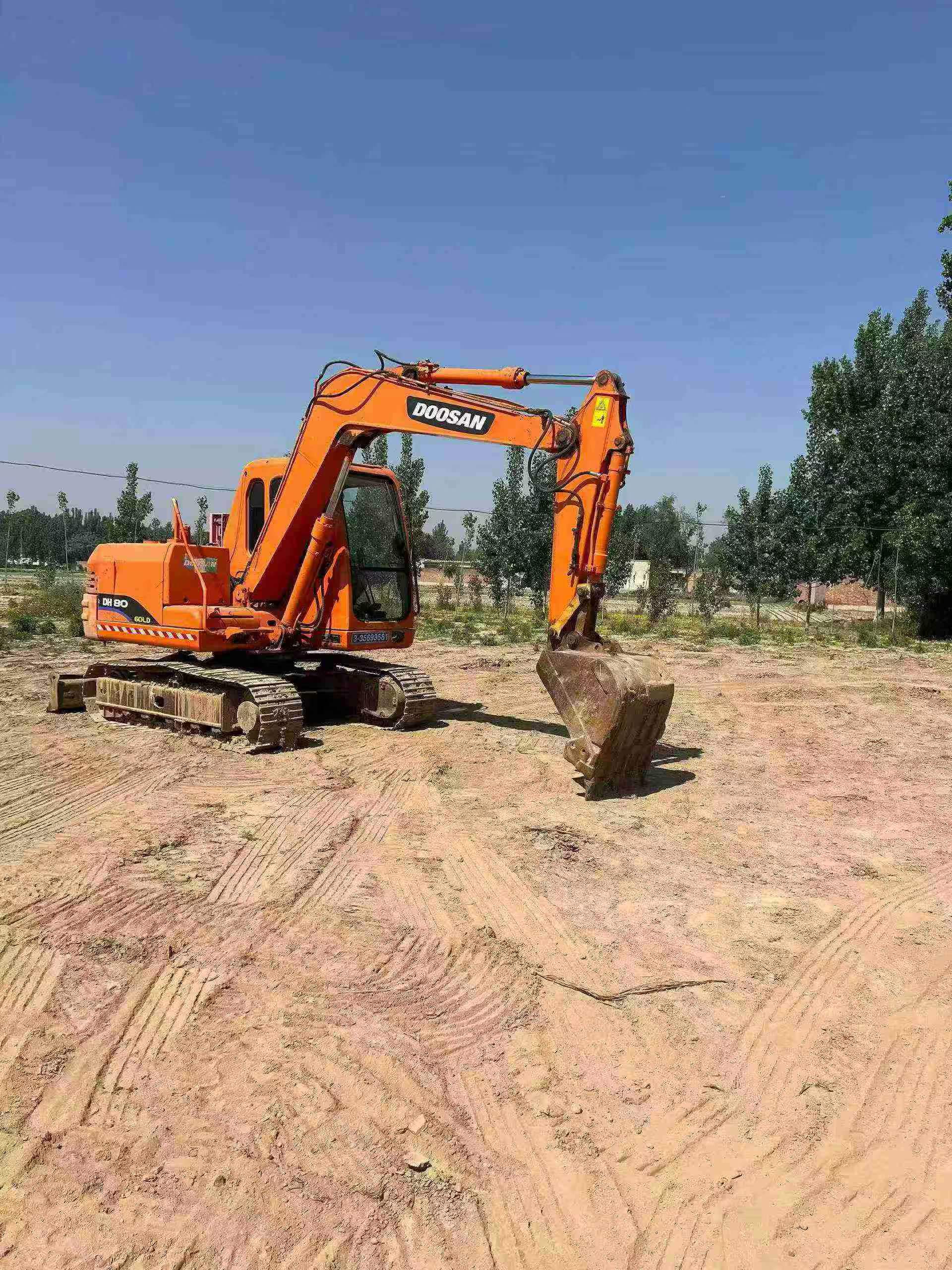 Buy Doosan DH80 Used Excavator / 5