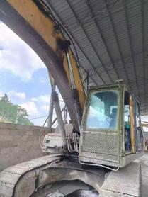 Buy XCMG XE240D Used Excavator / 4 Buy XCMG XE240D Used Excavator / 4