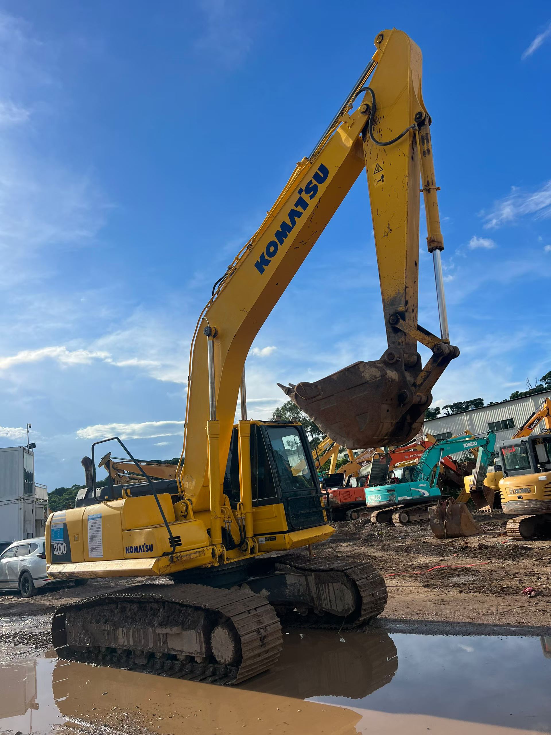 Buy Komatsu PC200-8 Used Excavator / 3